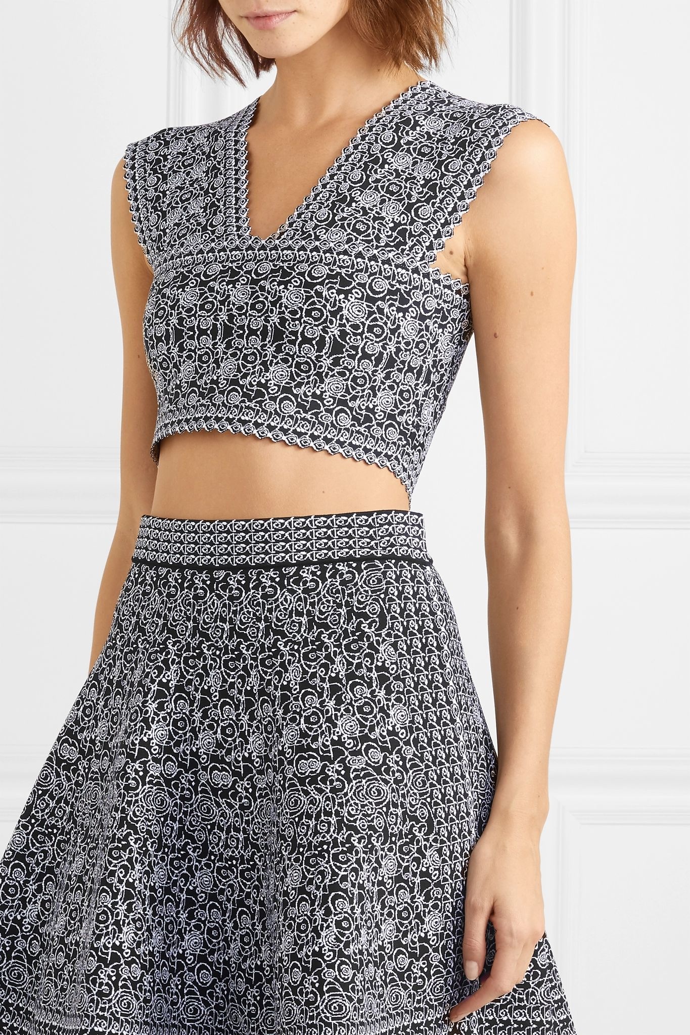 Cropped jacquard-knit top - 3