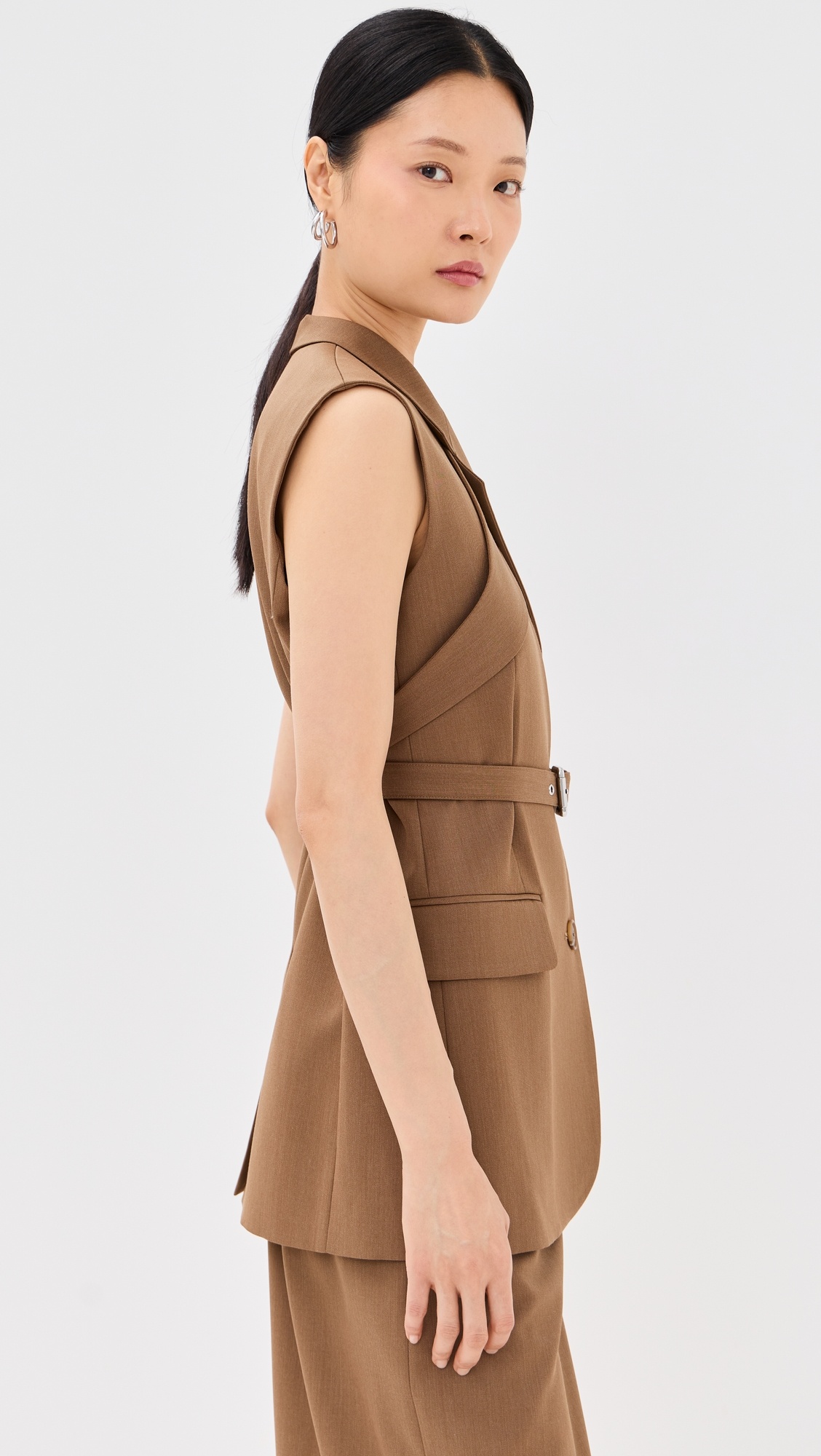 Sleeveless Criss Cross Jacket - 3
