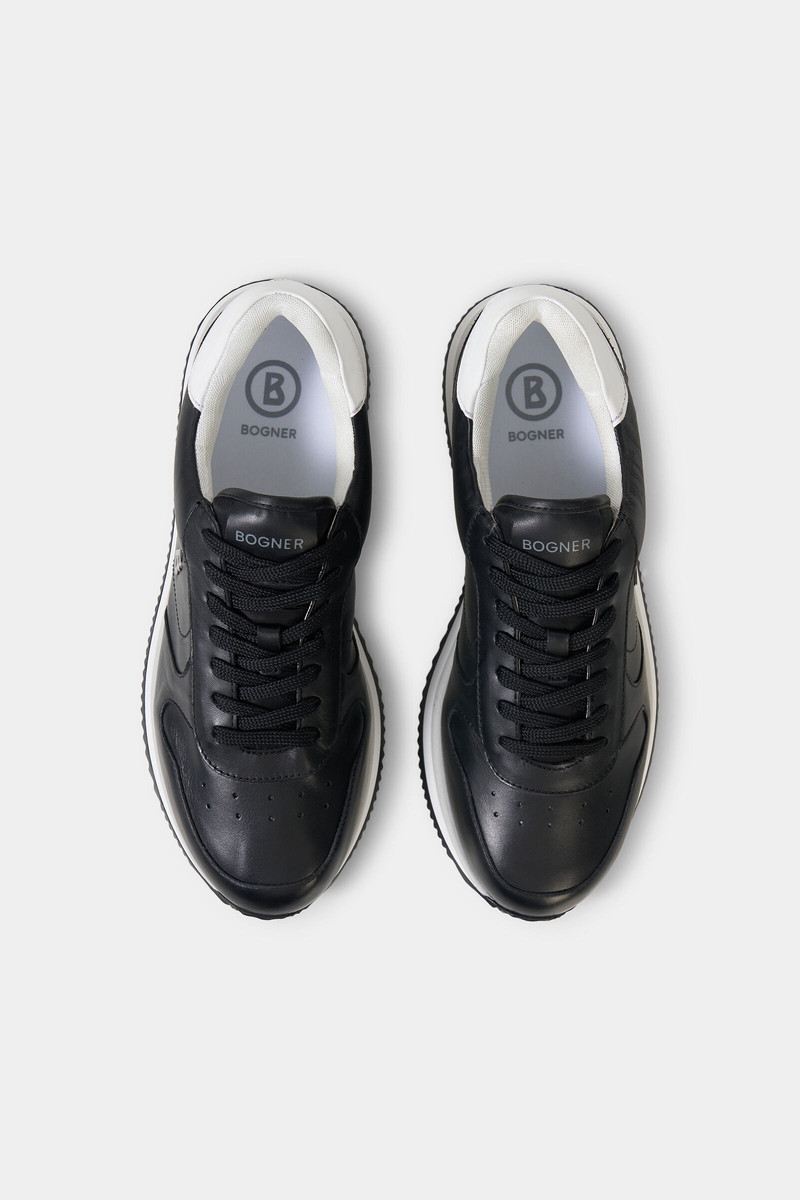Reno sneaker in Black 4