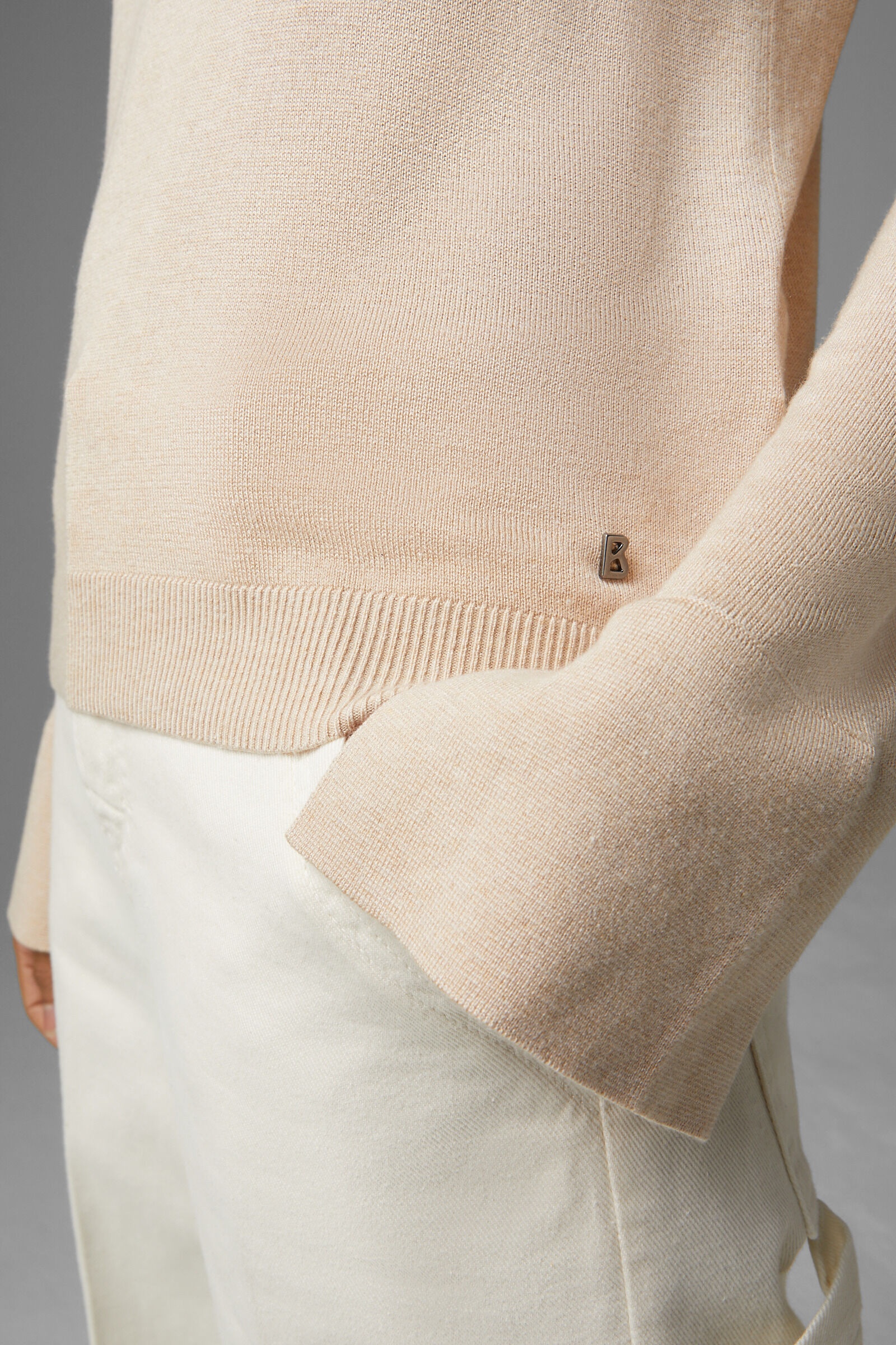 Ivana sweater in Beige - 4