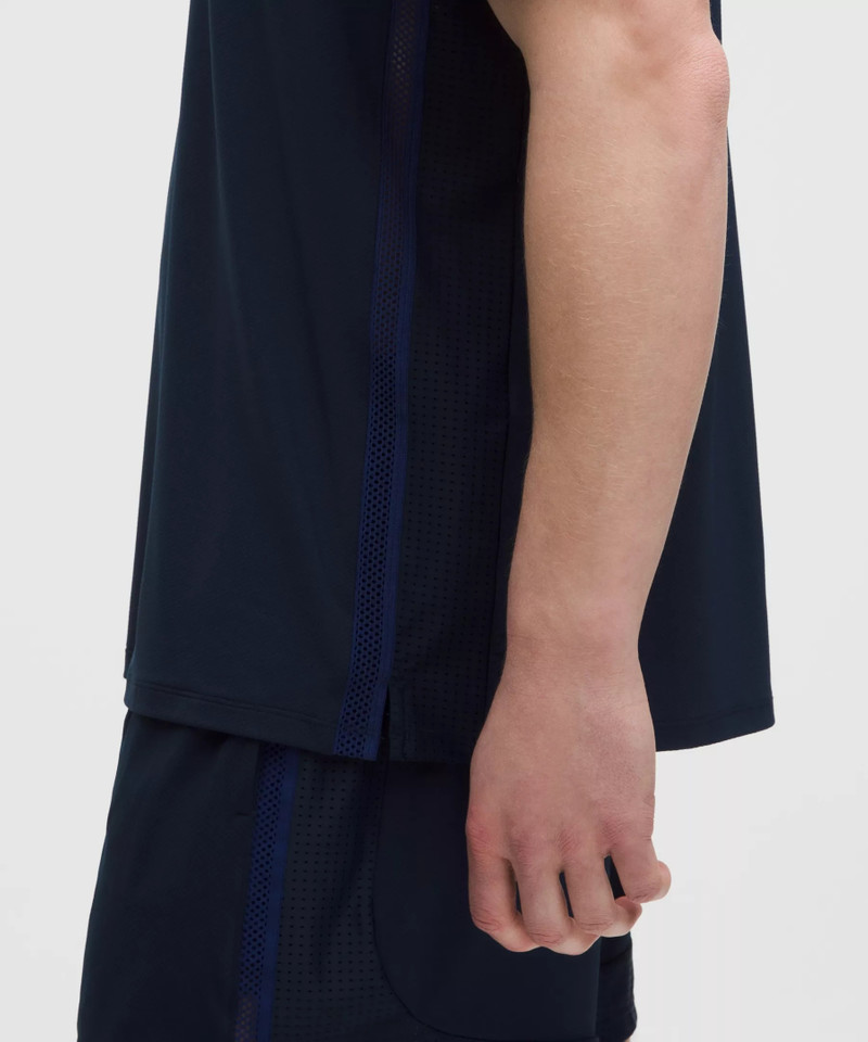 UV-Protective Mesh Panelled Tennis Shirt 6