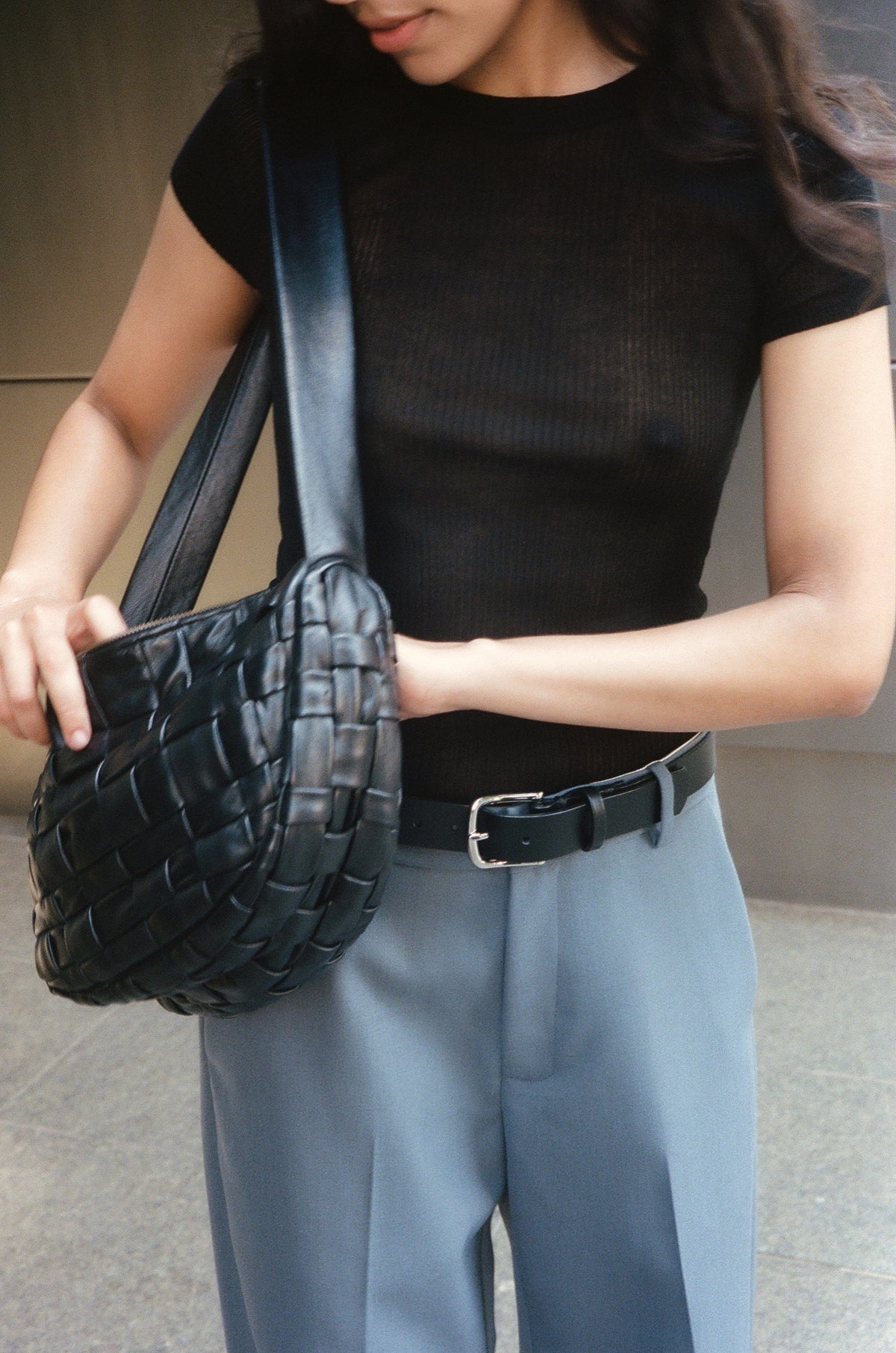 PRE-ORDER: Textured Crescent Bag - Black - 4