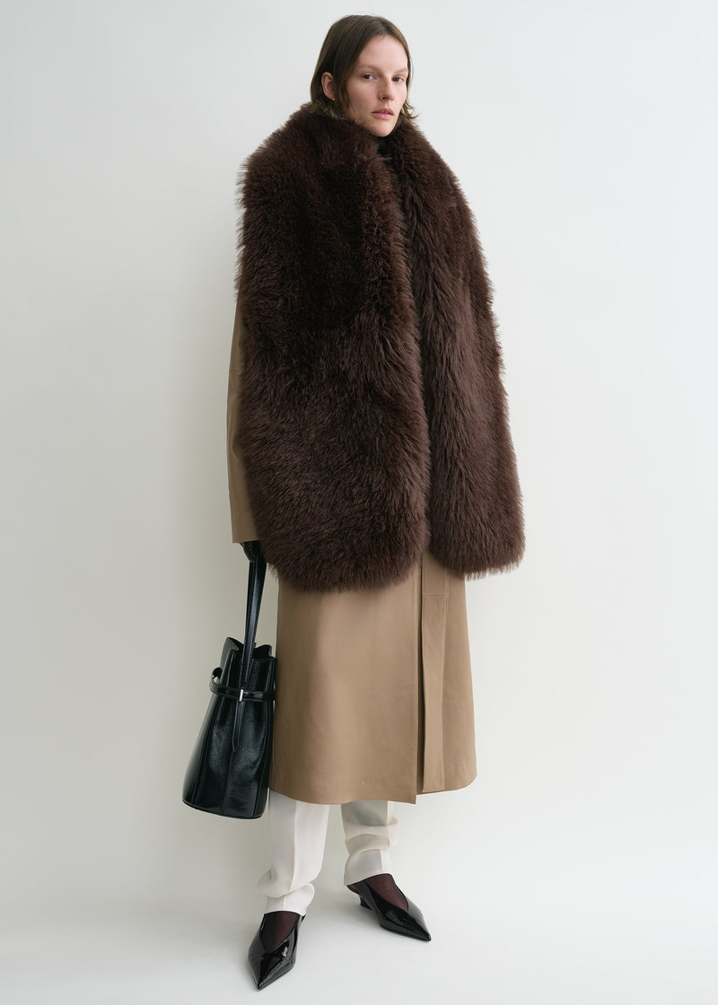 Totême Faux fur stole beaver brown outlook
