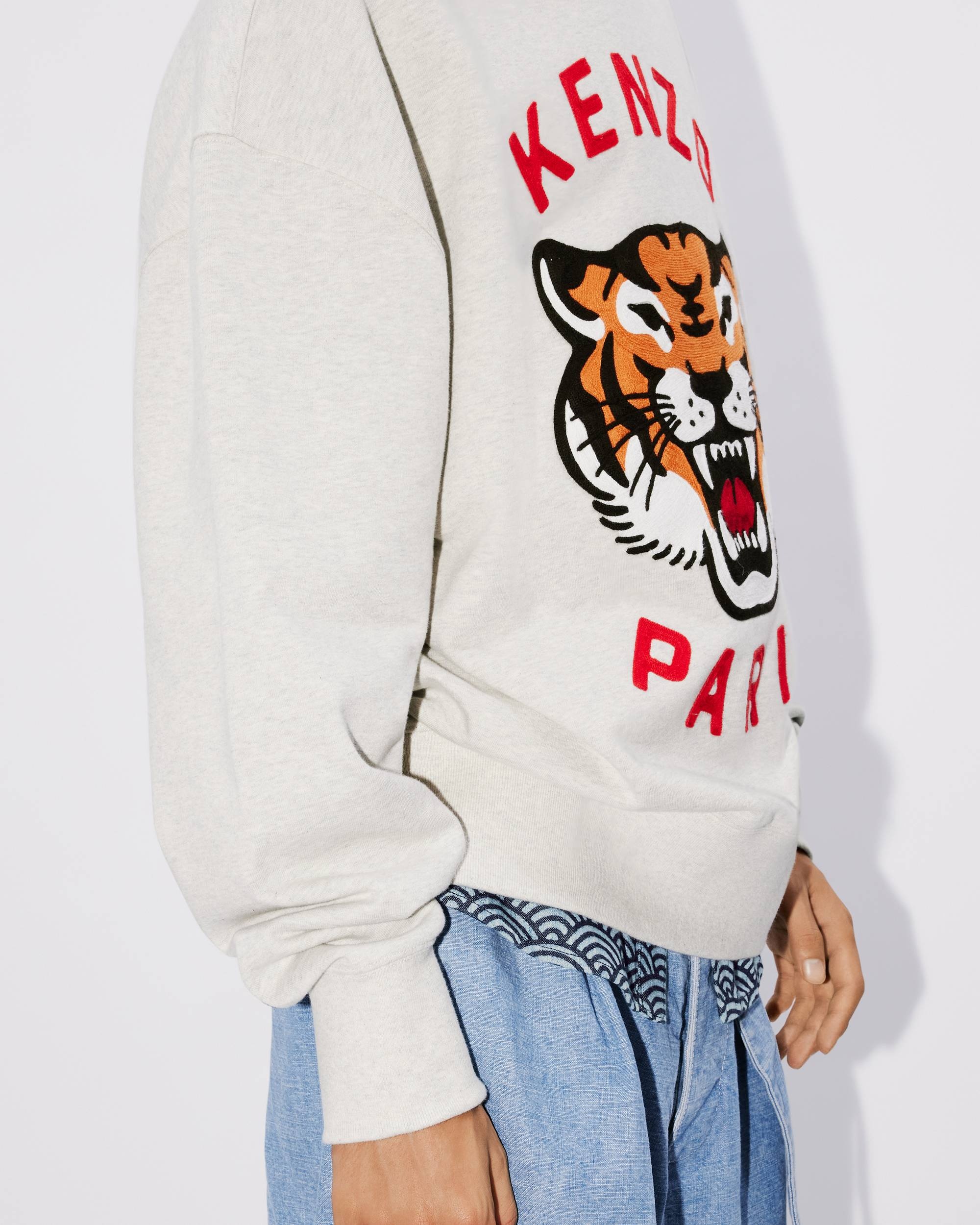 'KENZO Lucky Tiger' embroidered oversized genderless sweatshirt - 7