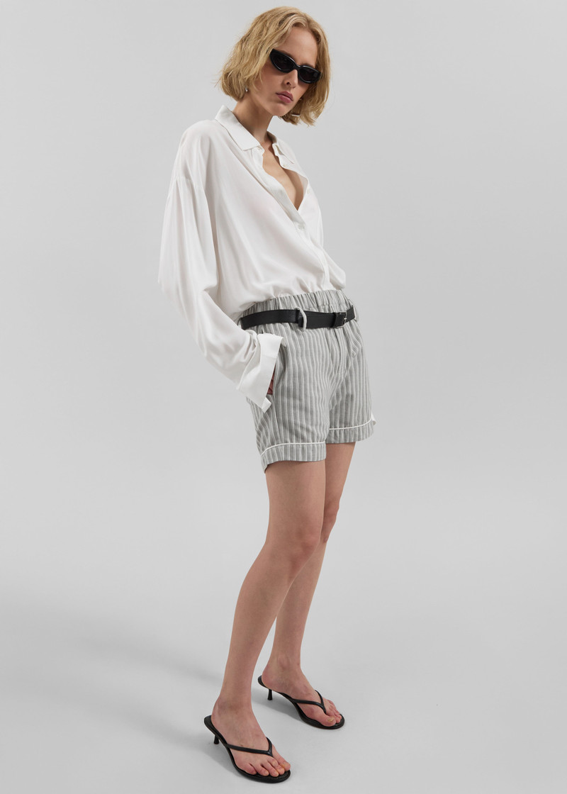 Bettter Essential Shorts - Cream 1