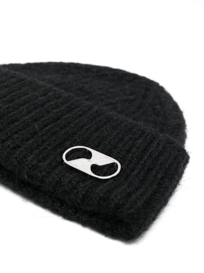 We11done logo-plaque ribbed beanie outlook