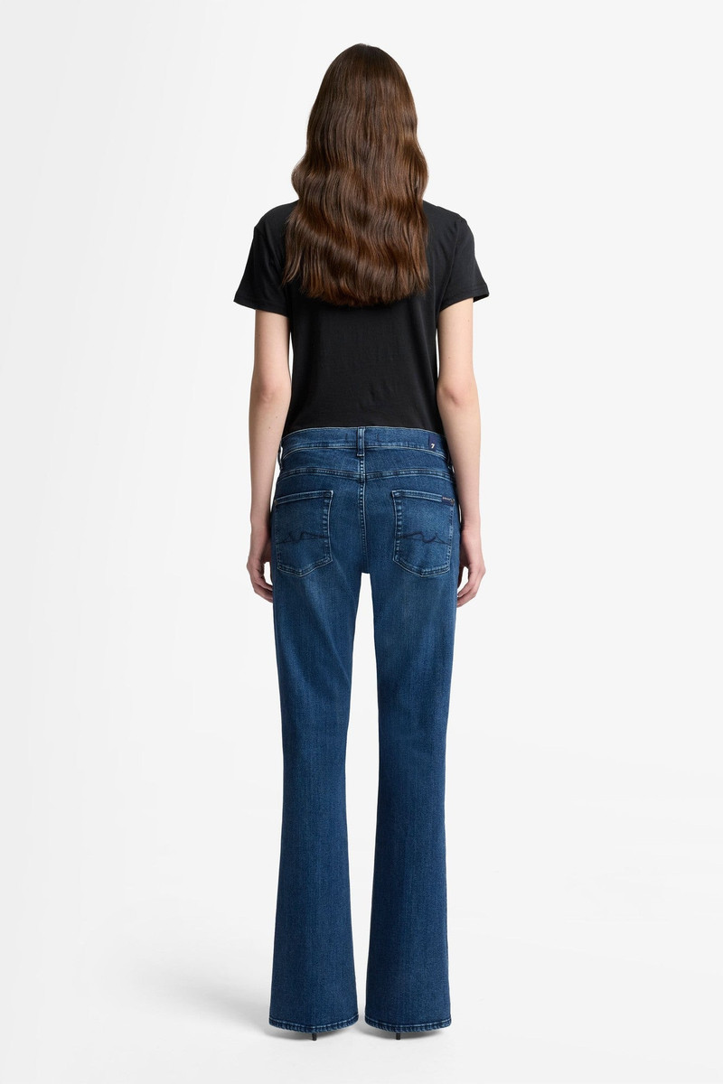 BOOTCUT in Slim Illusion 5