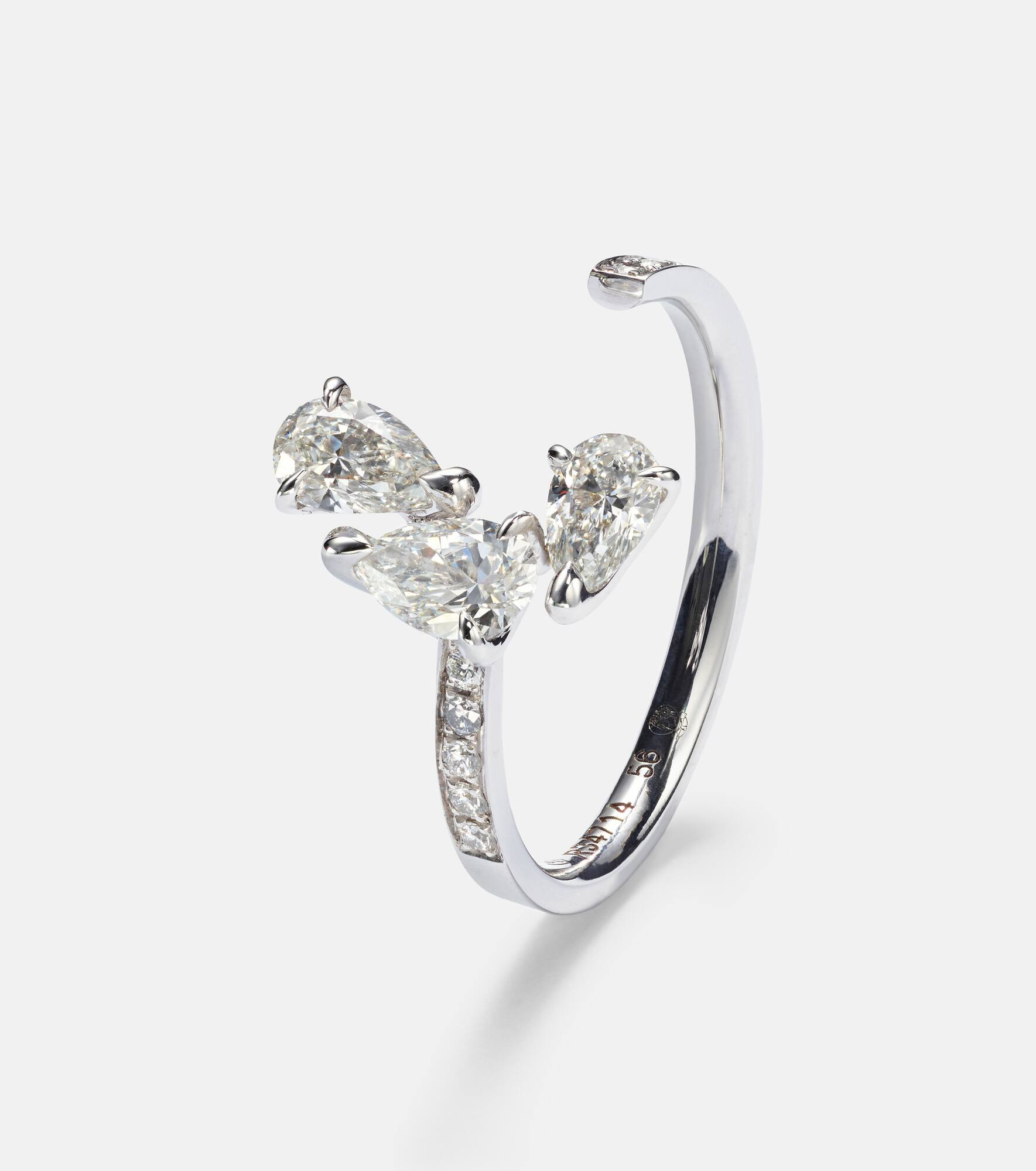 Serti sur Vide 18kt white gold ring with diamonds - 4