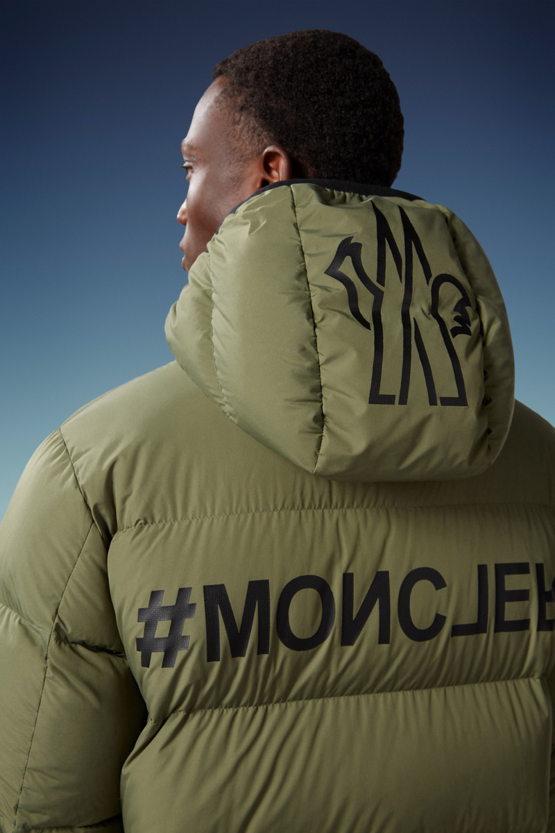 Adret Short Down Jacket 9