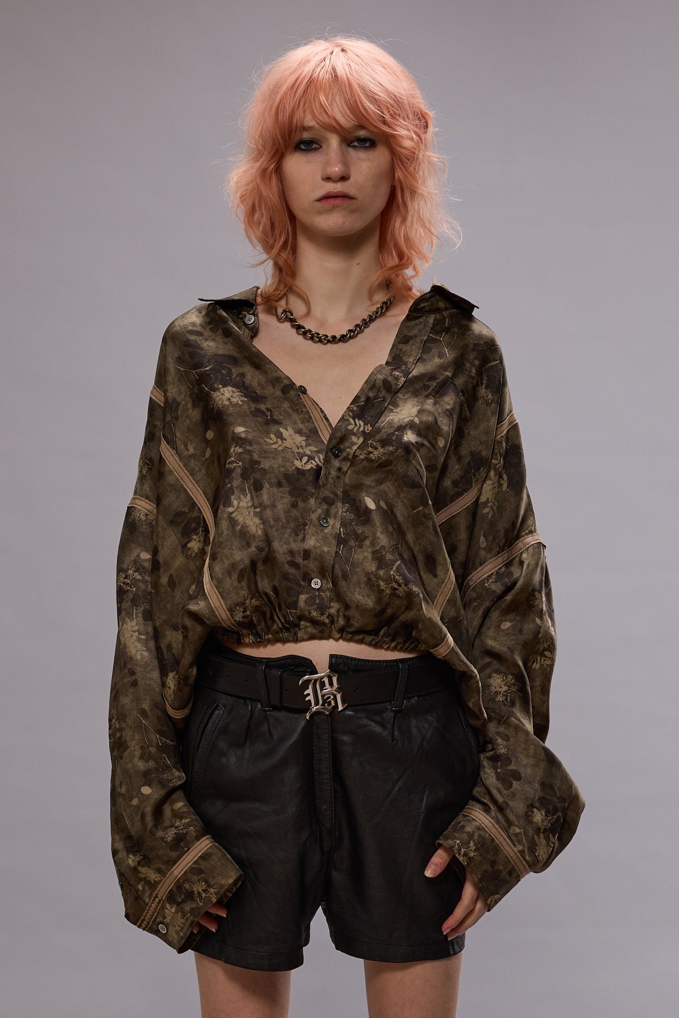 TAPED CROSSOVER BUBBLE SHIRT - OLIVE FLORAL - 2
