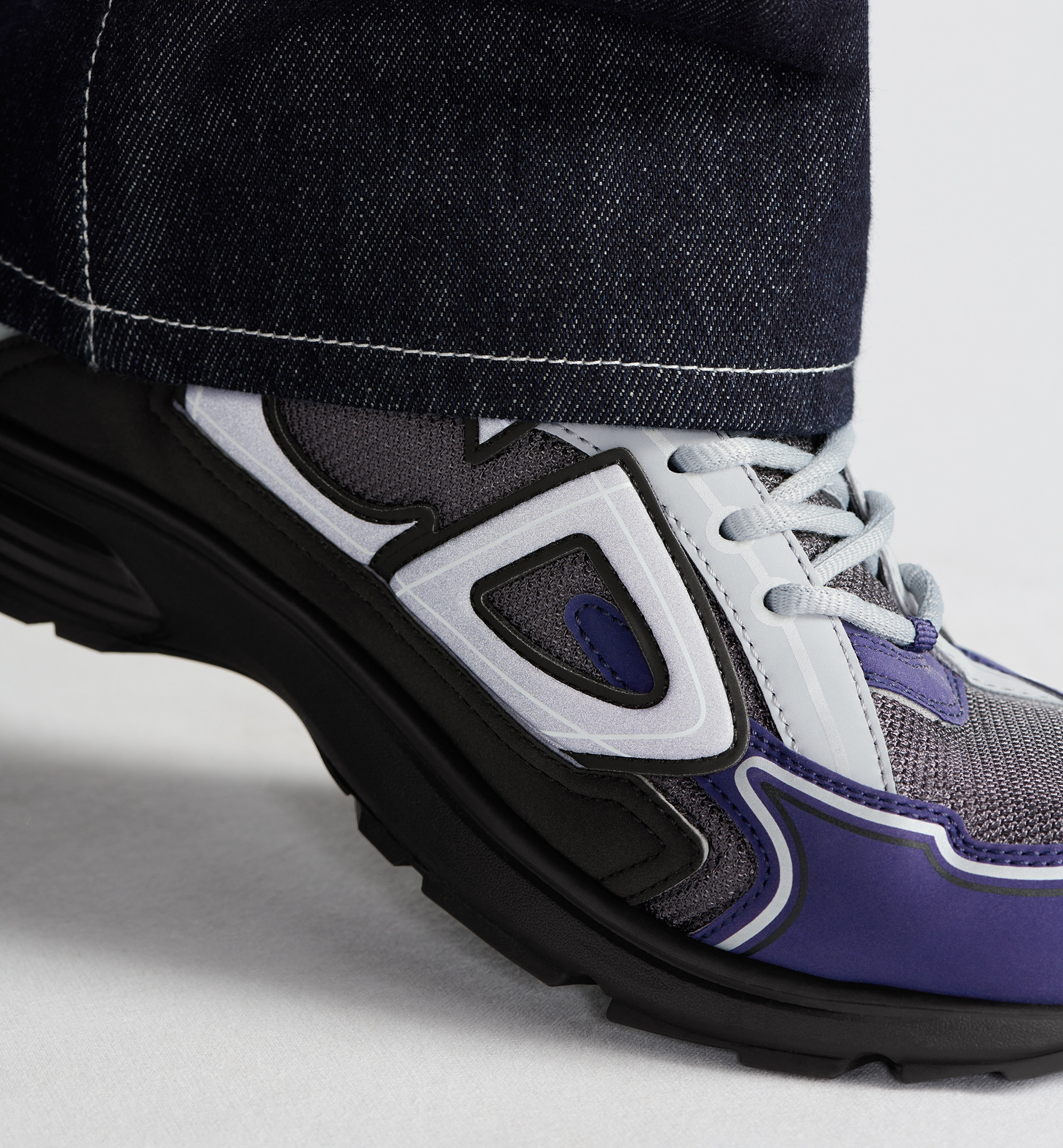 B30 Sneaker - 4