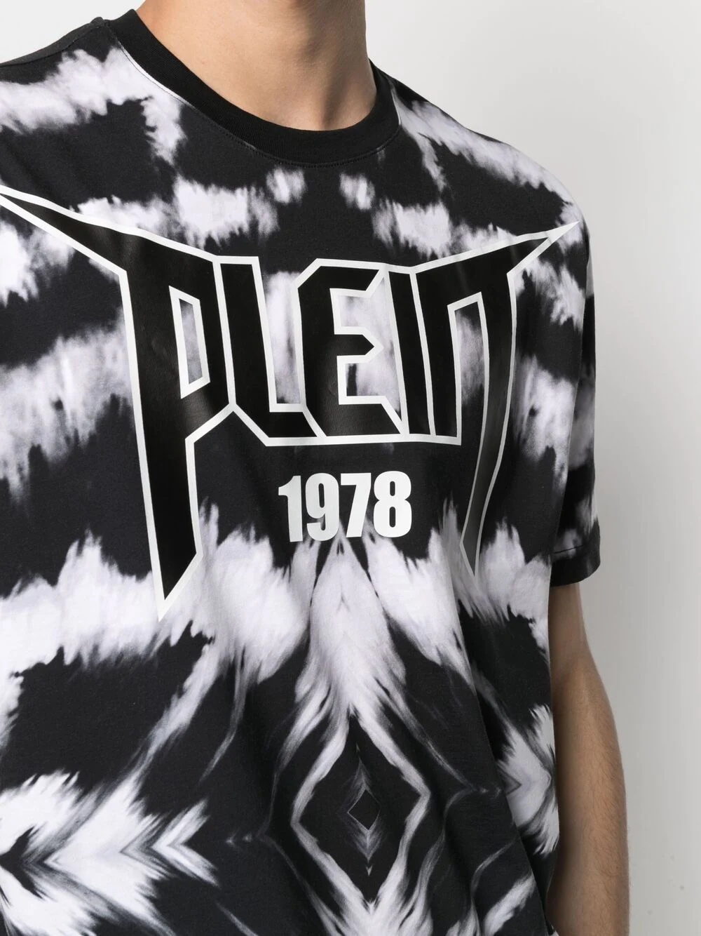 tie dye-print T-shirt - 6