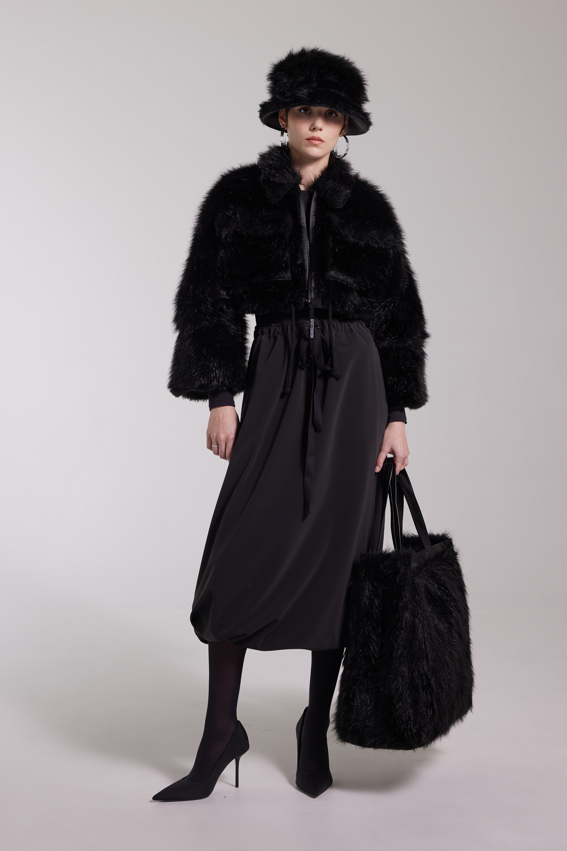 Lilla Tre Zip Faux Fur Black - 5