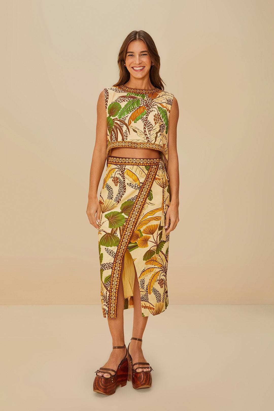 Sand Foliage Sketch Lenzing™ Ecovero™ Euroflax™ Blouse - 2