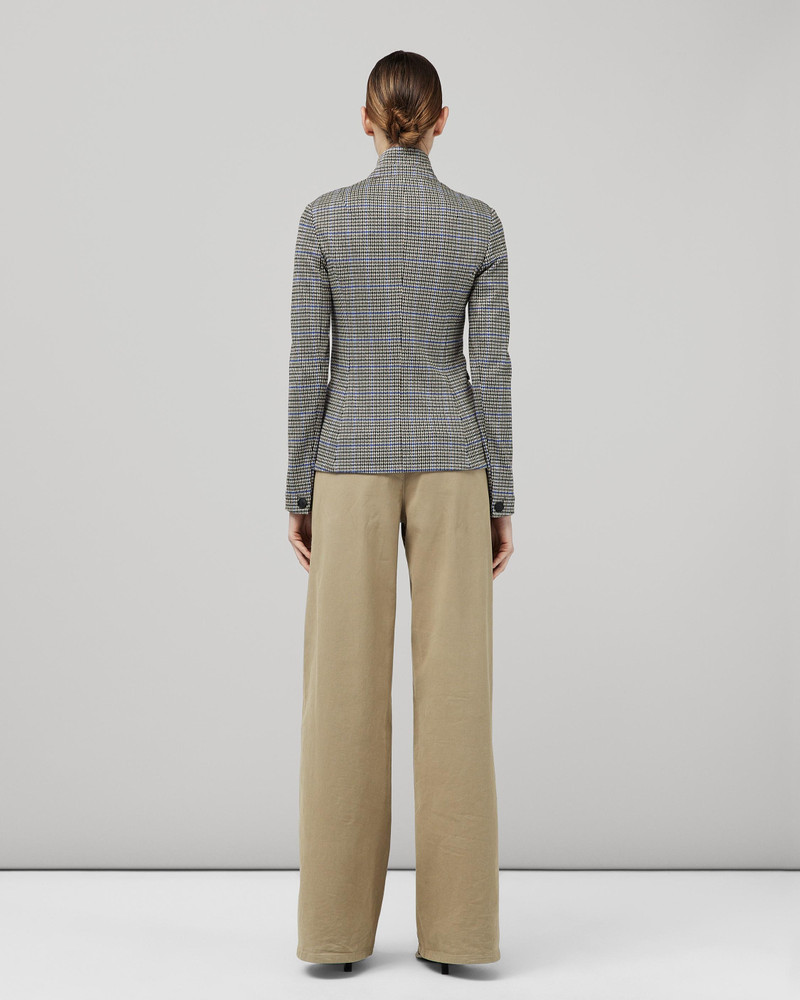 Slade Cotton Plaid Blazer
Slim Fit Blazer 5