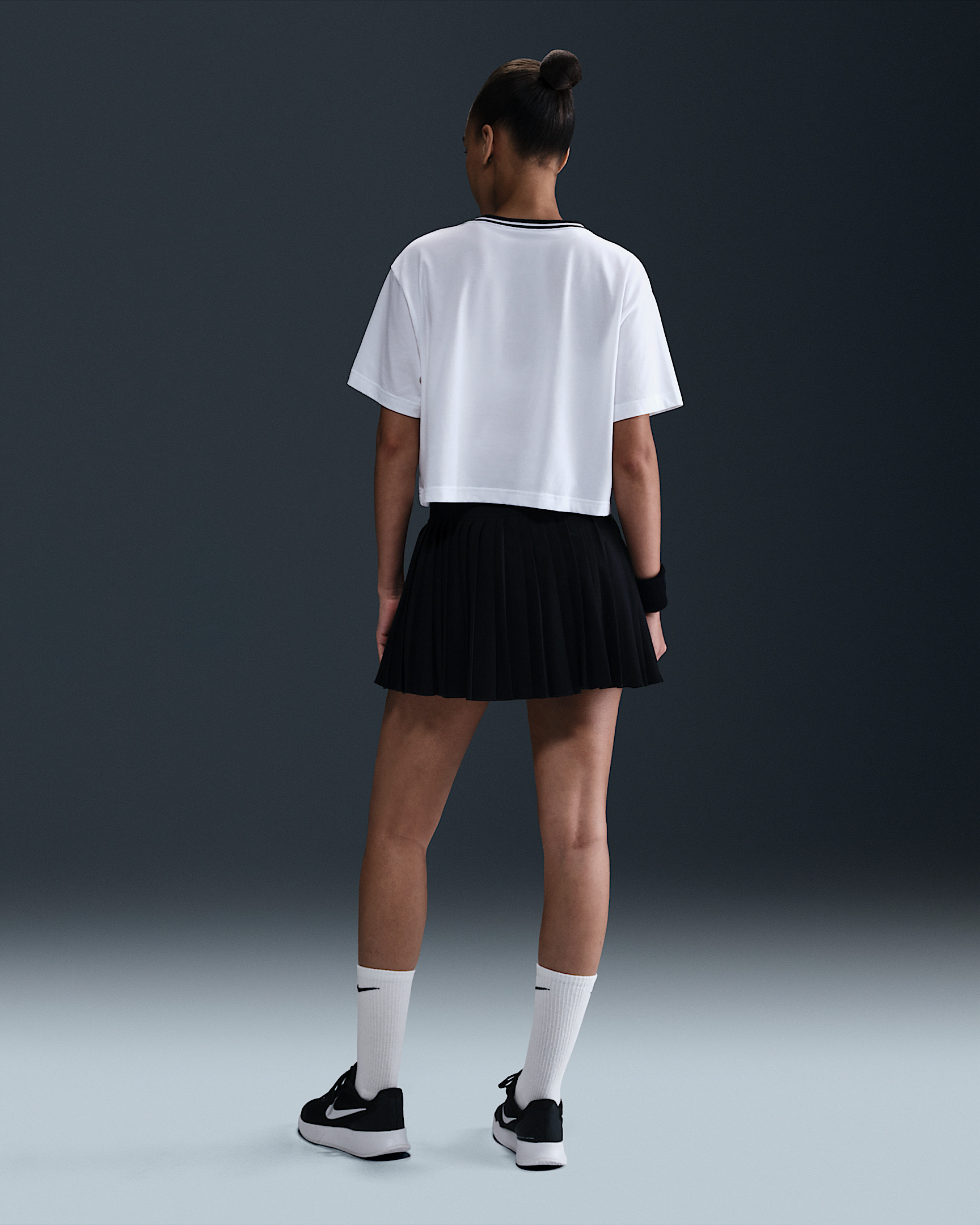 Nike Heritage Women's Dri-FIT Short-Sleeve Cropped T-Shirt - 5