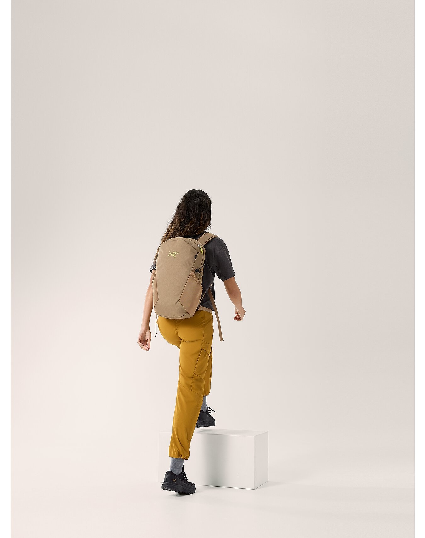 Mantis 16 Backpack - 8