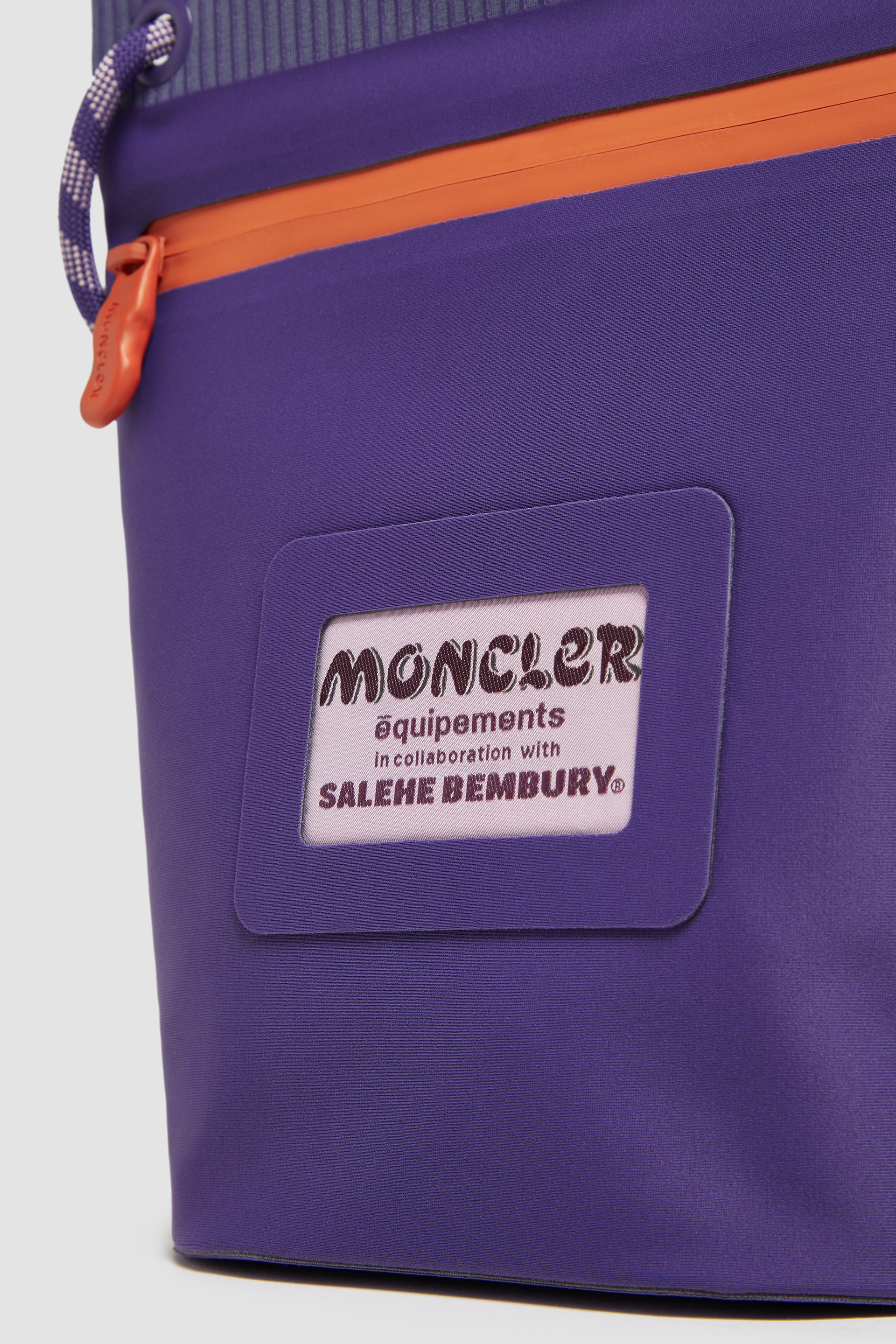 Amoeba Water-Repellent Pouch by Salehe Bembury - 6