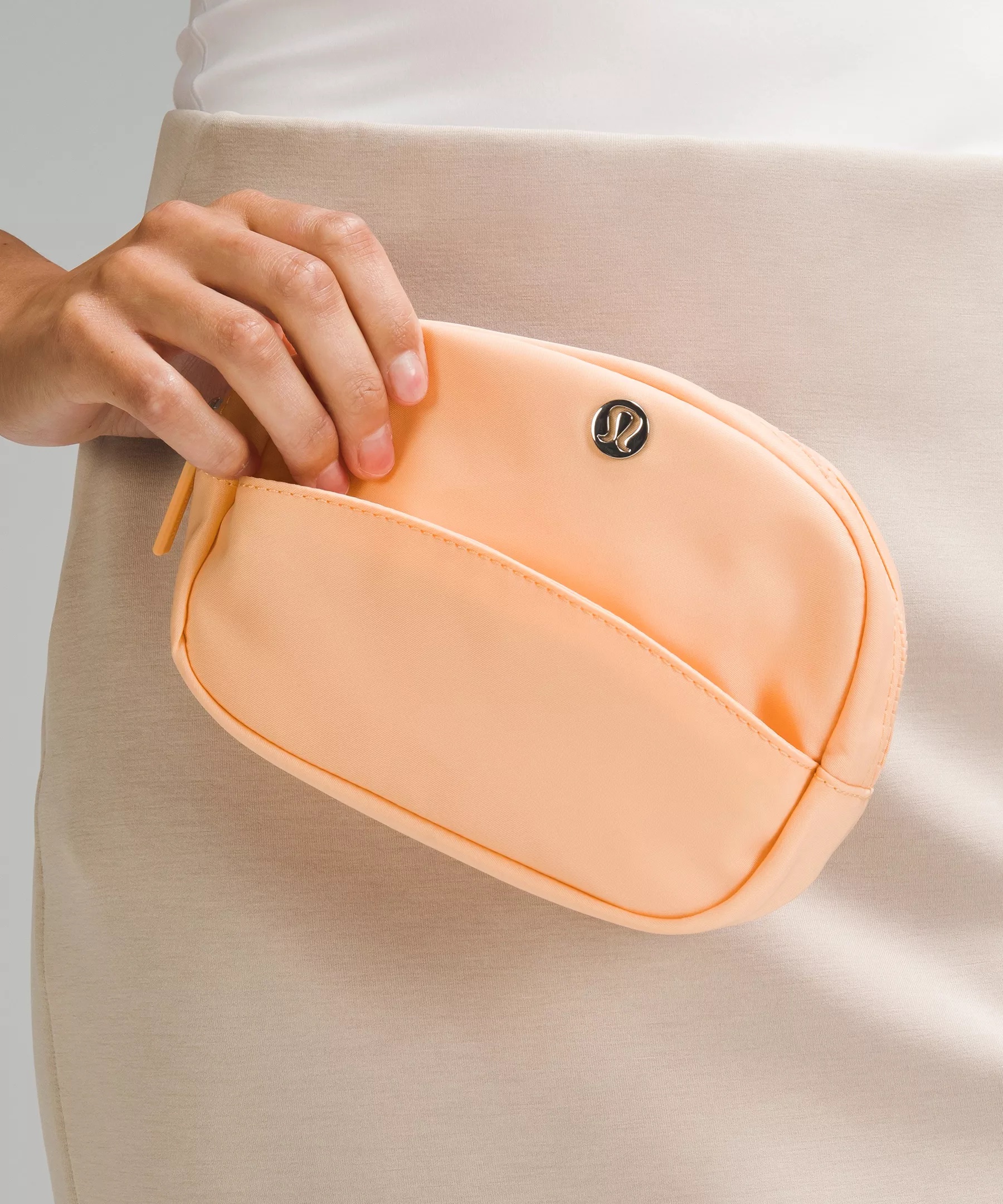 City Essentials Pouch *Mini - 2