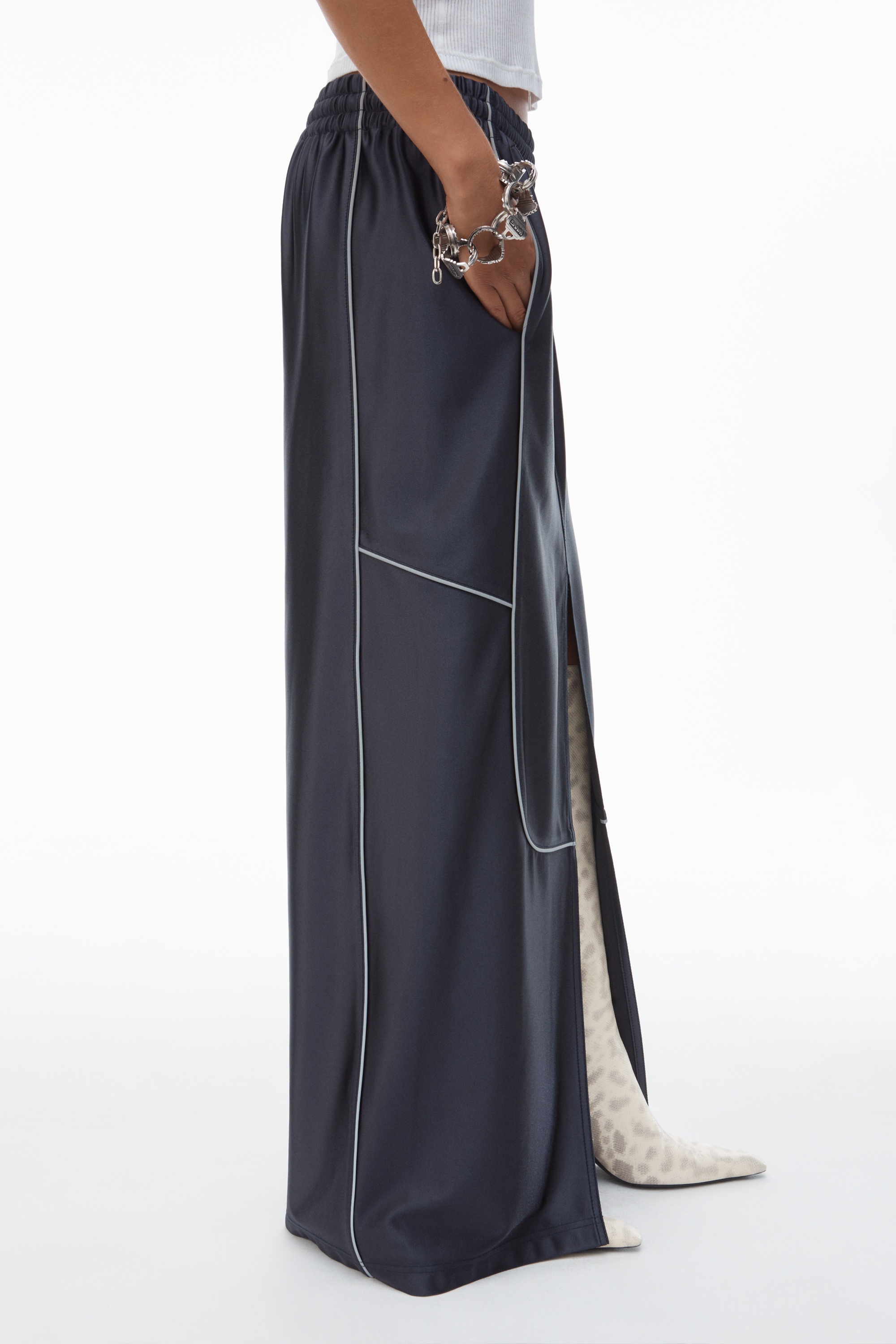 Deconstructed Tube Skirt in Satin Faille Jersey - 5