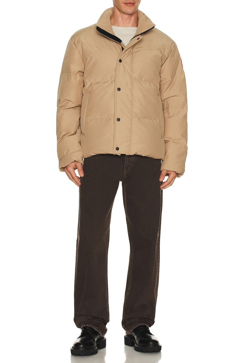 Canada Goose Bayview Parka outlook