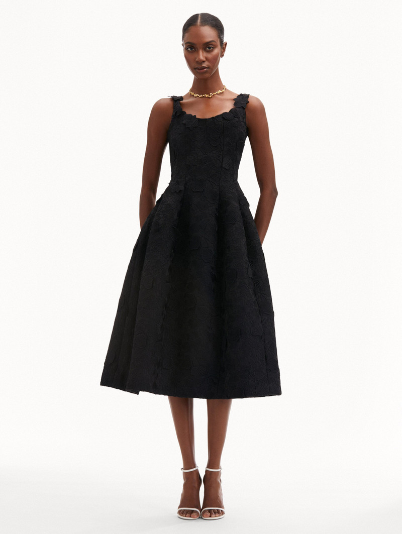 Oscar de la Renta ORCHID EMBROIDERED GUIPURE DRESS outlook