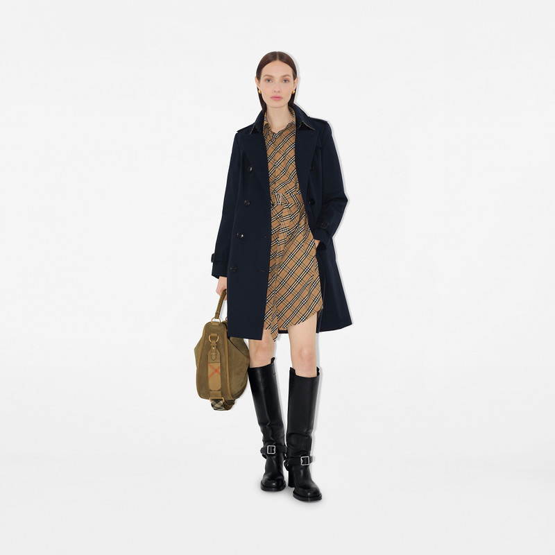 Burberry Mid-length Chelsea Heritage Trench Coat outlook