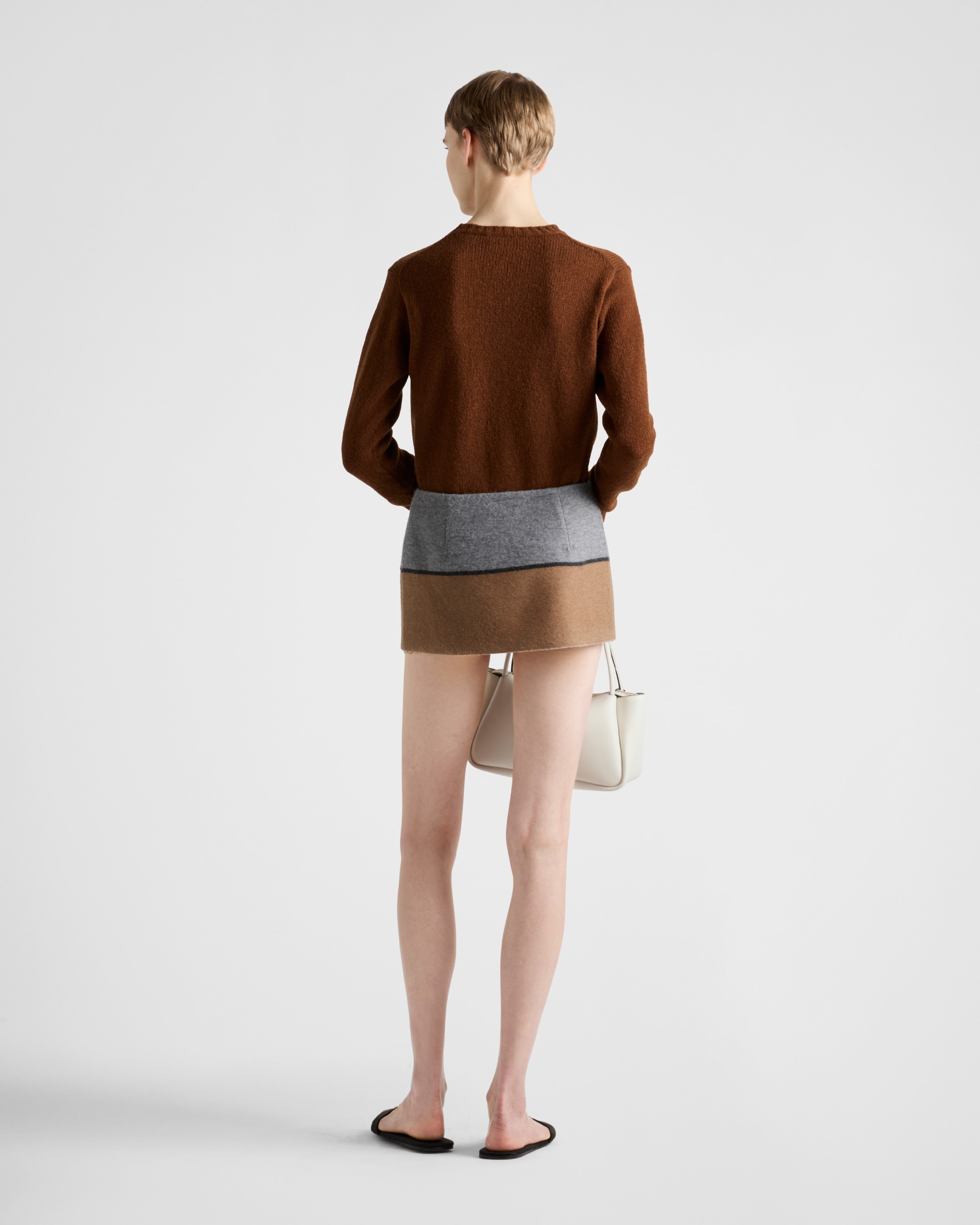 Cashmere miniskirt - 5