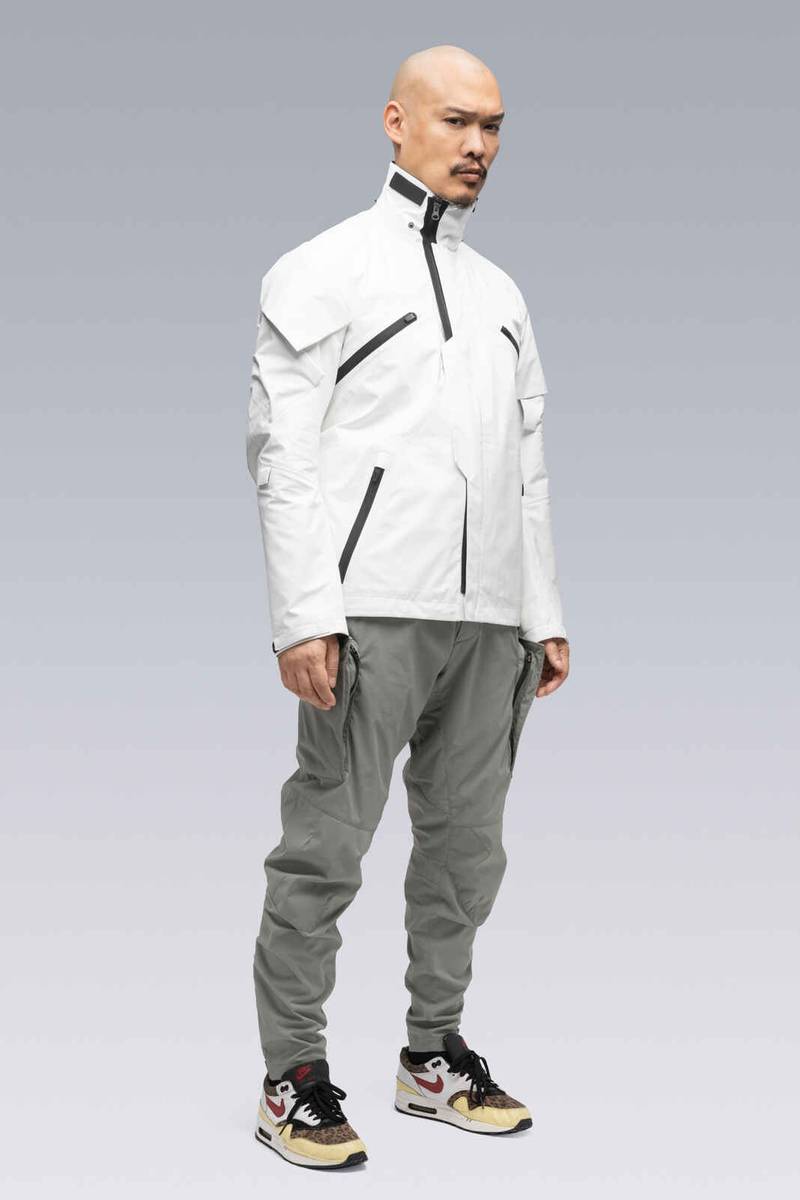 J1B-GT 3L Gore-Tex Pro Interops Jacket White (2 hoods: White & Black) 1