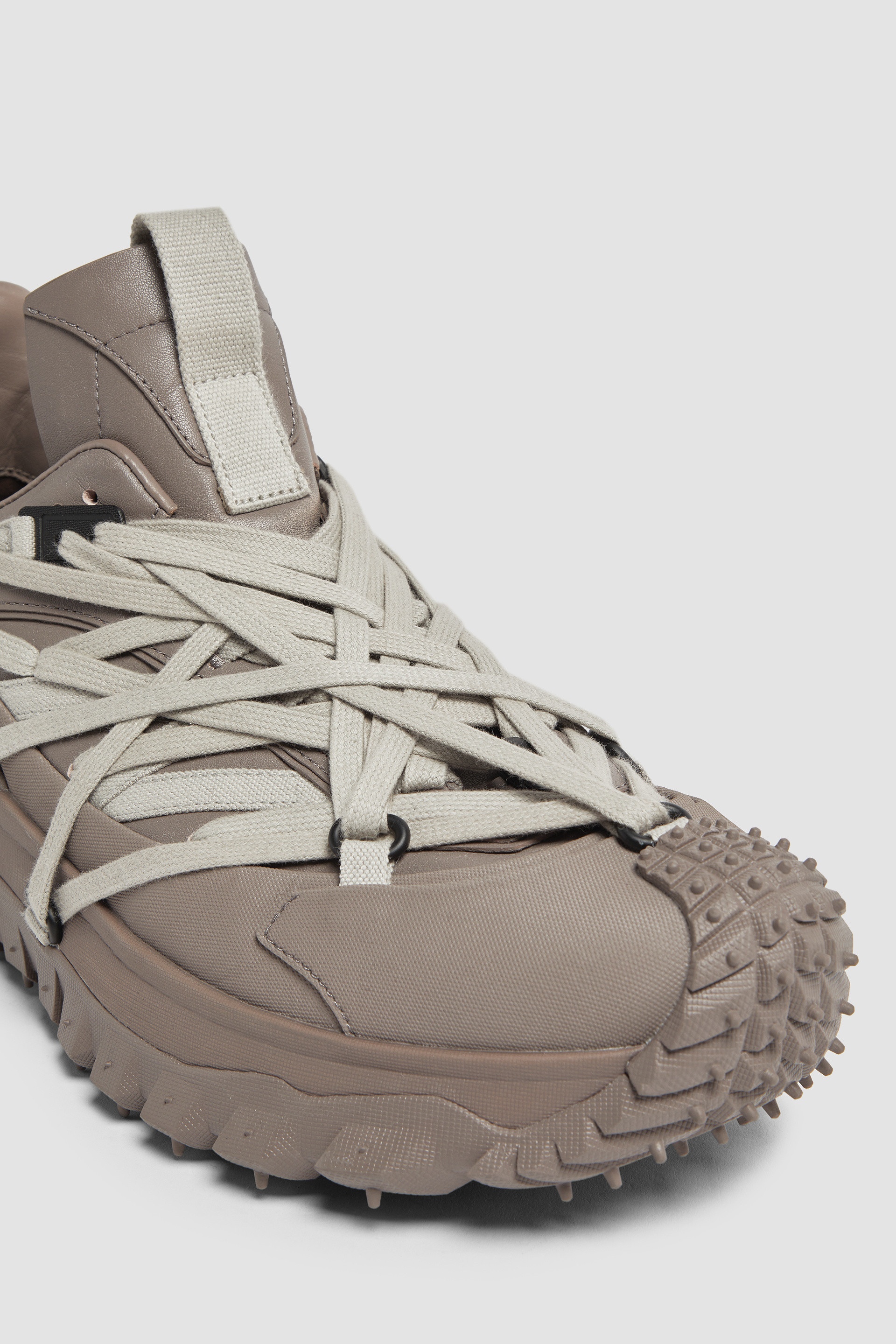 関税送料込 MONCLER + RICK OWENS TRAILGRIP MEGALACEスニーカー Moncler Trailgrip Megalace in Black – SVRN