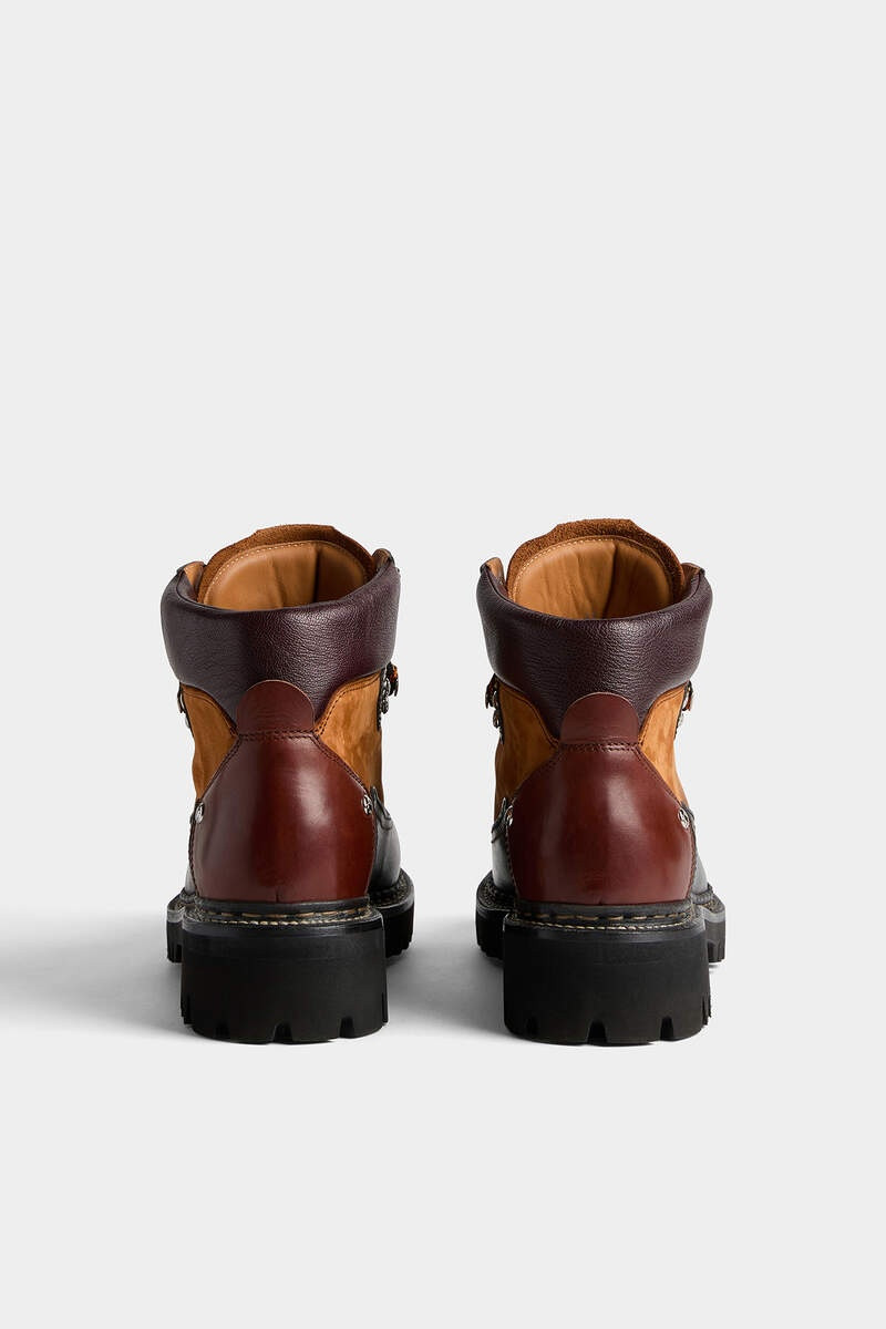 DSQUARED2 CANADIAN ANKLE BOOTS outlook