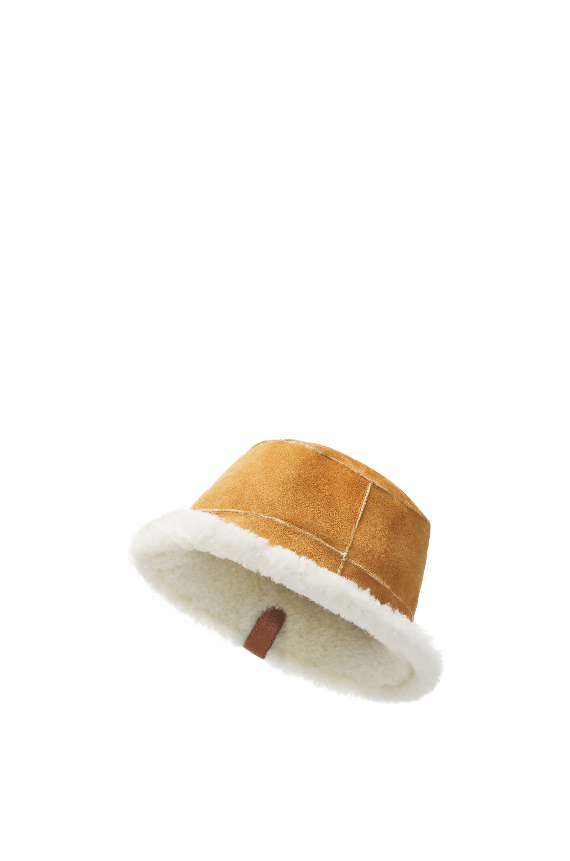 Reversible Anagram bucket hat in shearling - 1