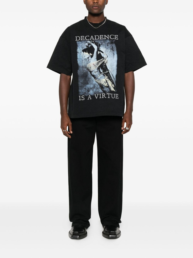 VETEMENTS graphic-print t-shirt outlook