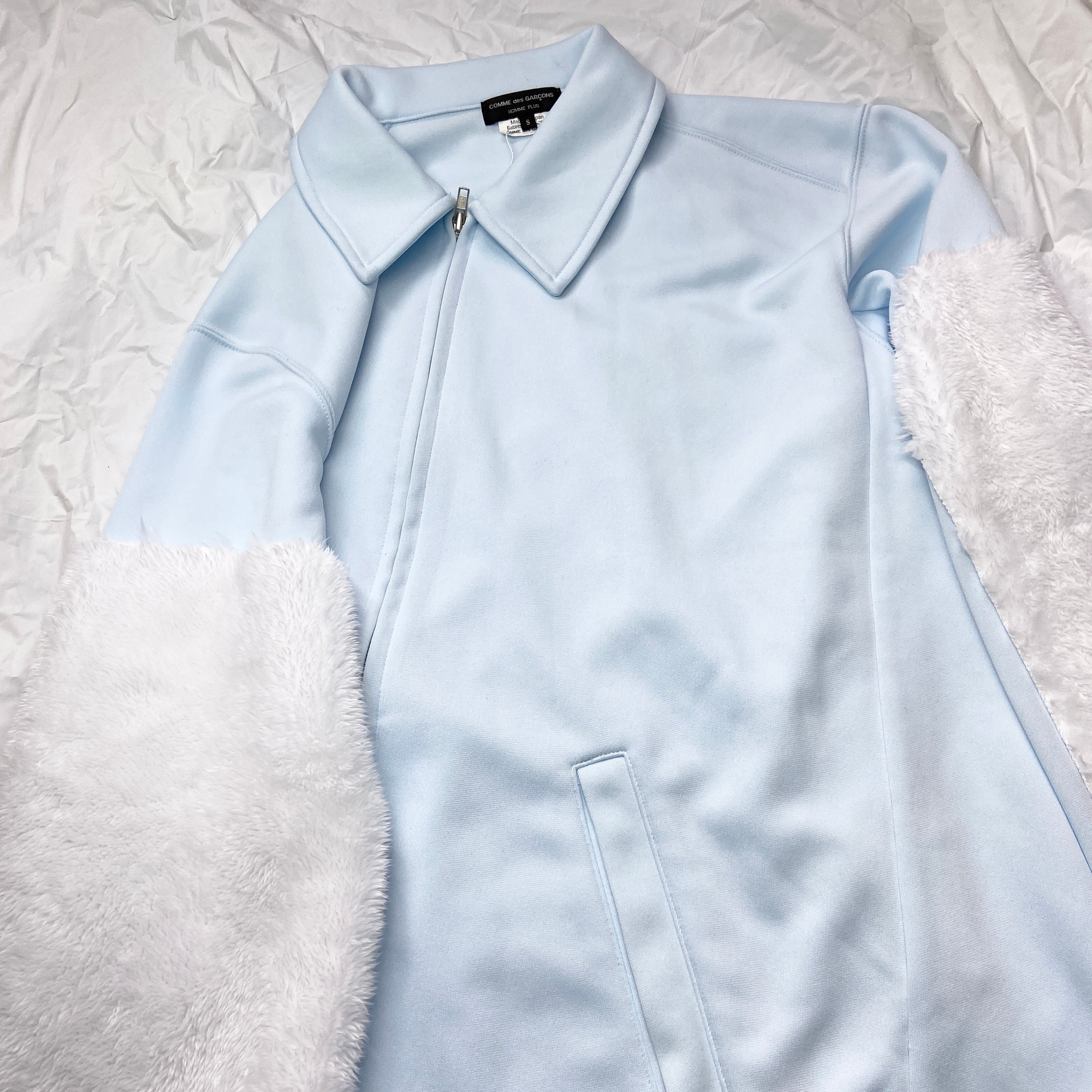 Comme des Garçons Homme plus fw18 asymmetrical fur sleeve jacket - 5