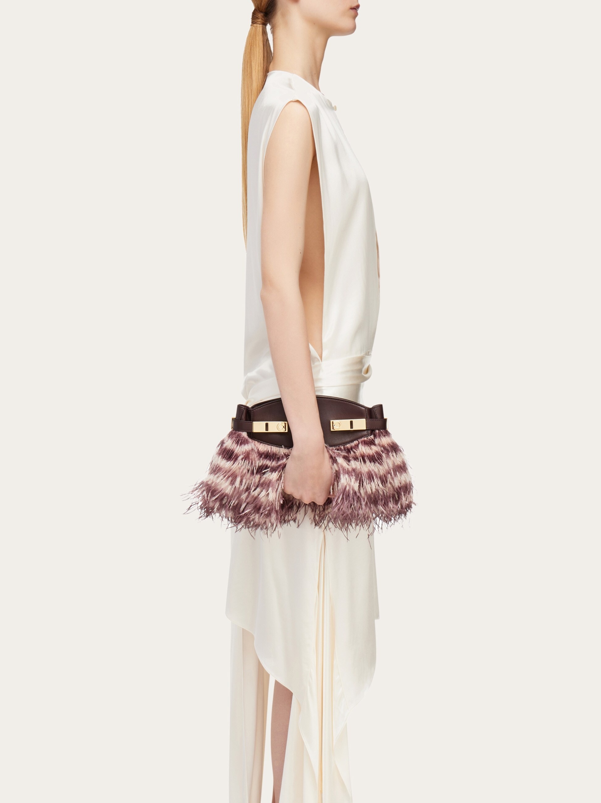Hug crossbody bag with feathers (S) - 2