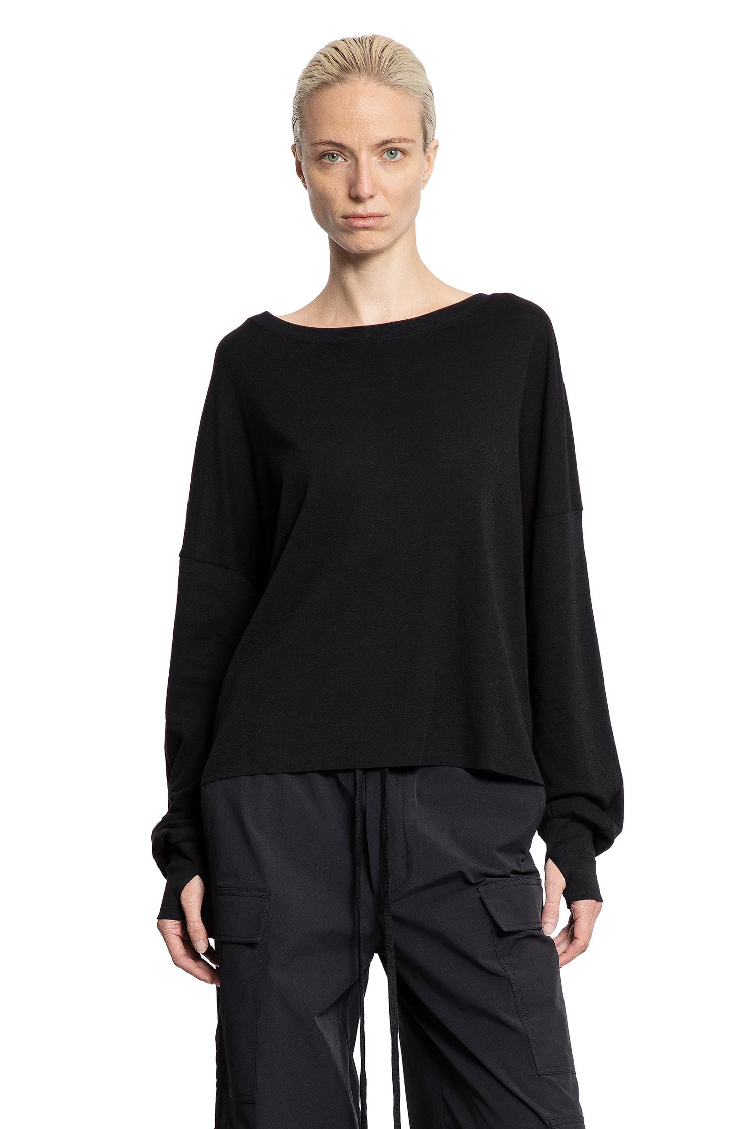 Long-Sleeve-Top-With-Hand-Gaiters - 5