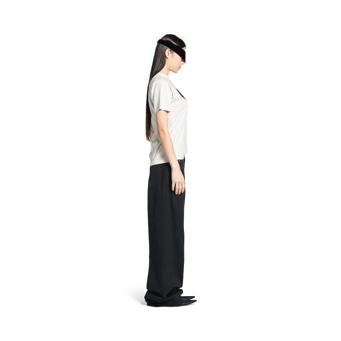 Women's Knife Pump T-shirt Small Fit in White - 3