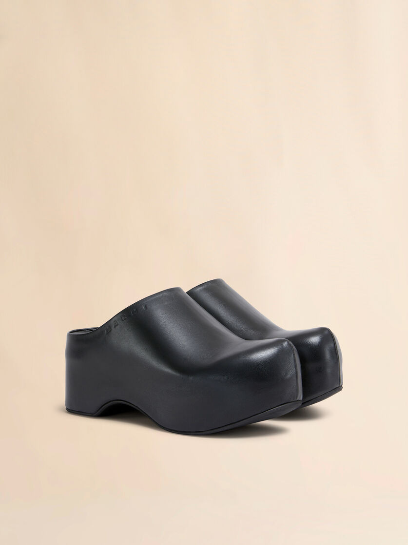 BLACK LEATHER CHUNKY CLOG SABOT - 2