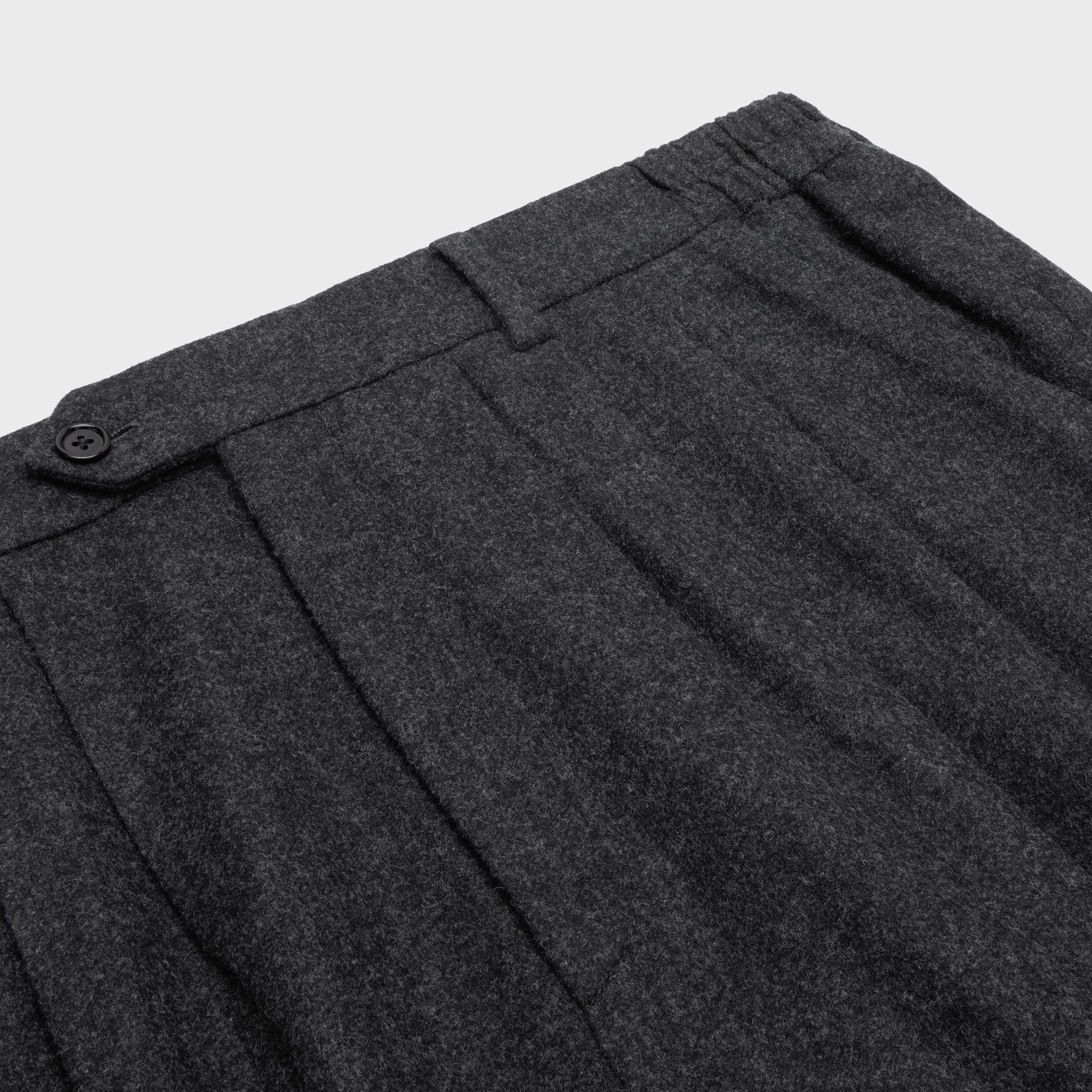 triple-pleated flannel shorts - 3