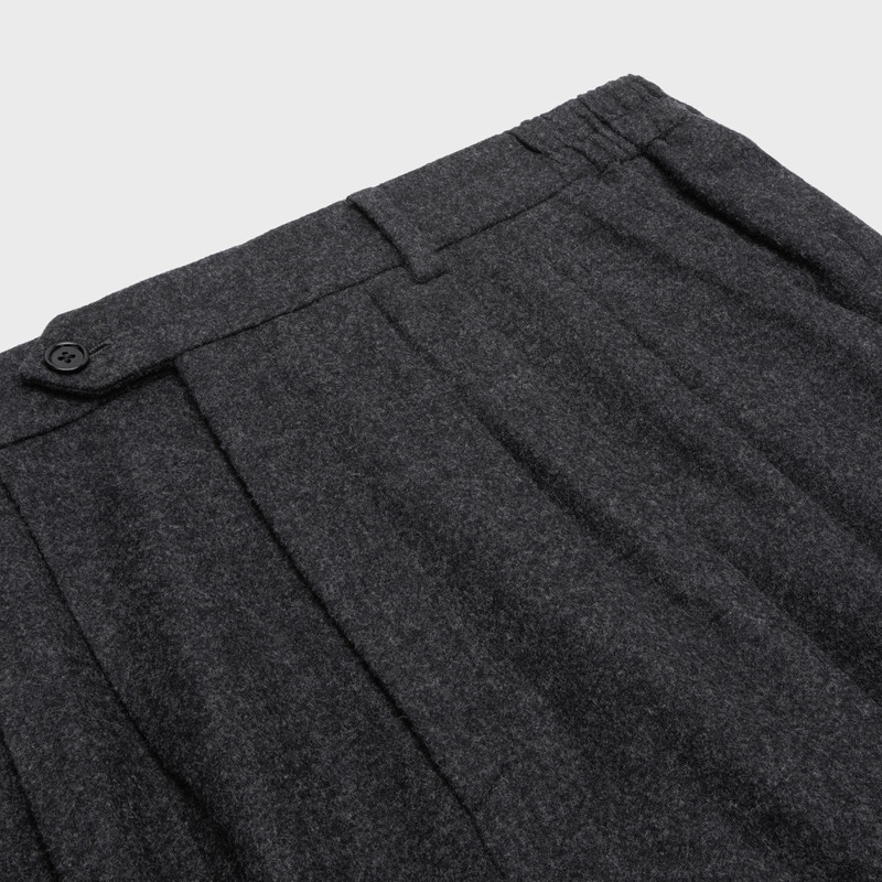 triple-pleated flannel shorts 3