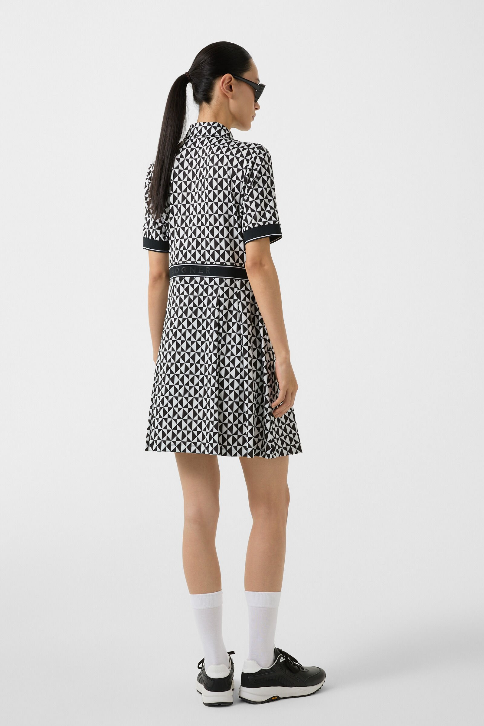 Linny functional polo dress in Black/white - 3