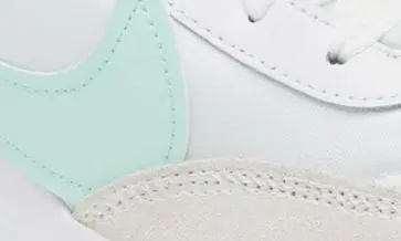 Waffle Debut Sneaker in White/Mint Foam - 9