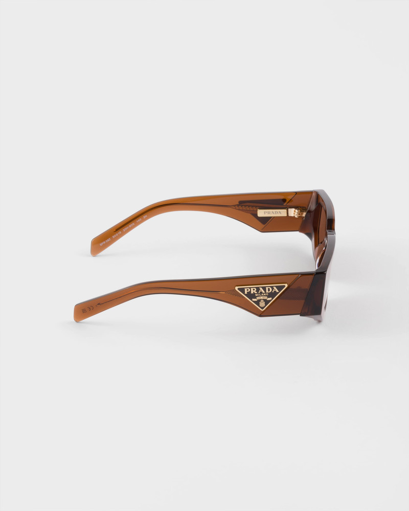 Sunglasses with triangle logo 4