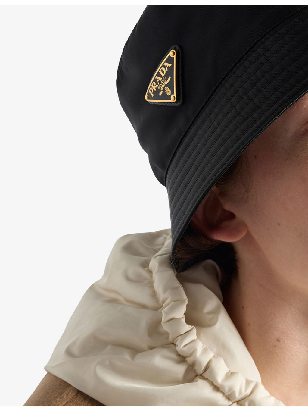 Logo-plaque recycled-nylon bucket hat - 2