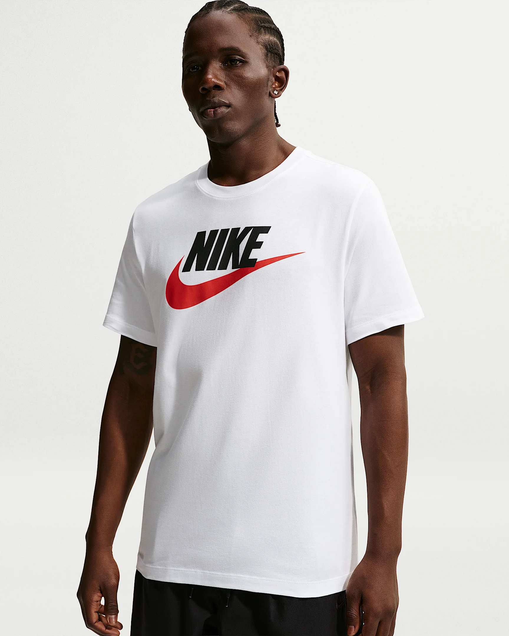 Nike Sportswear Men's T-Shirt - 1