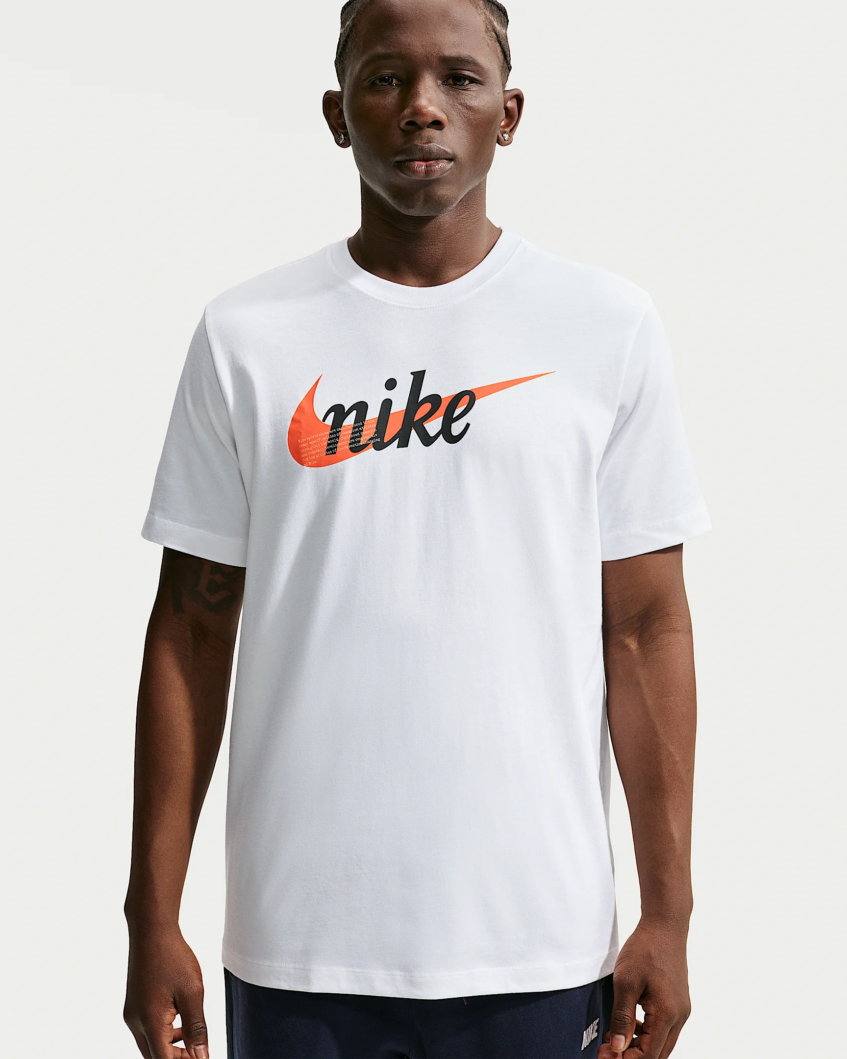 Nike Sportswear Men's T-Shirt - 1