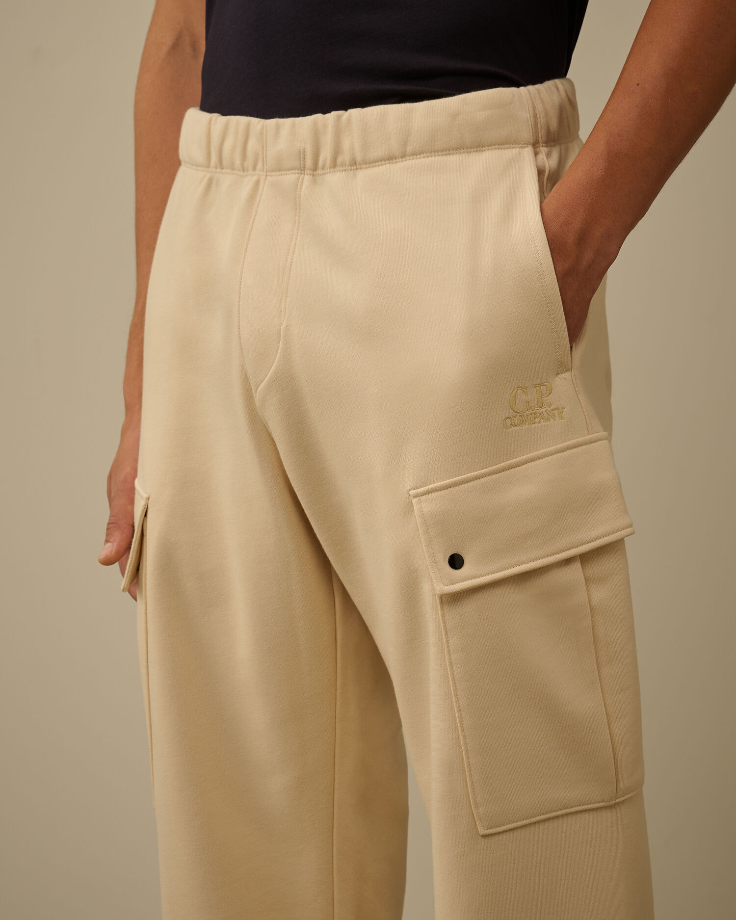 Diagonal Raised Fleece Cargo Sweatpants - 5