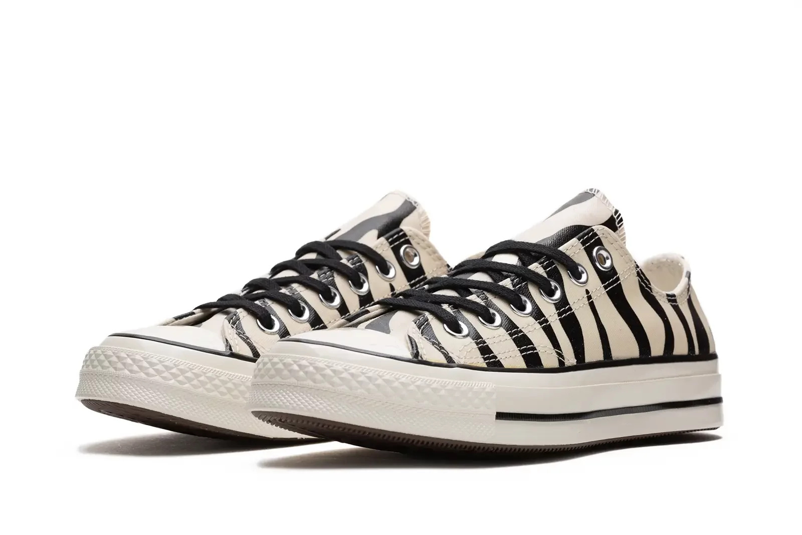 Chuck 70 "Zebra" - 3