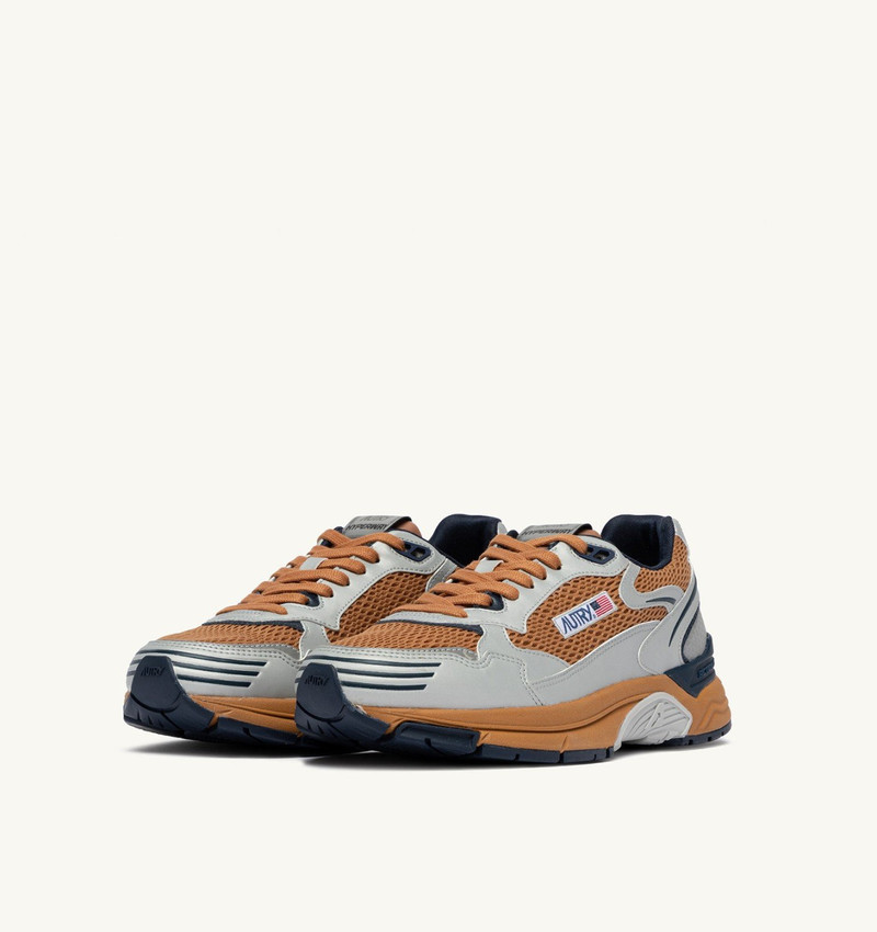 AUTRY HYPERWAY SNEAKERS IN SILVER BISCUIT AND SPACE SYNTHETIC LEATHER AND MESH outlook