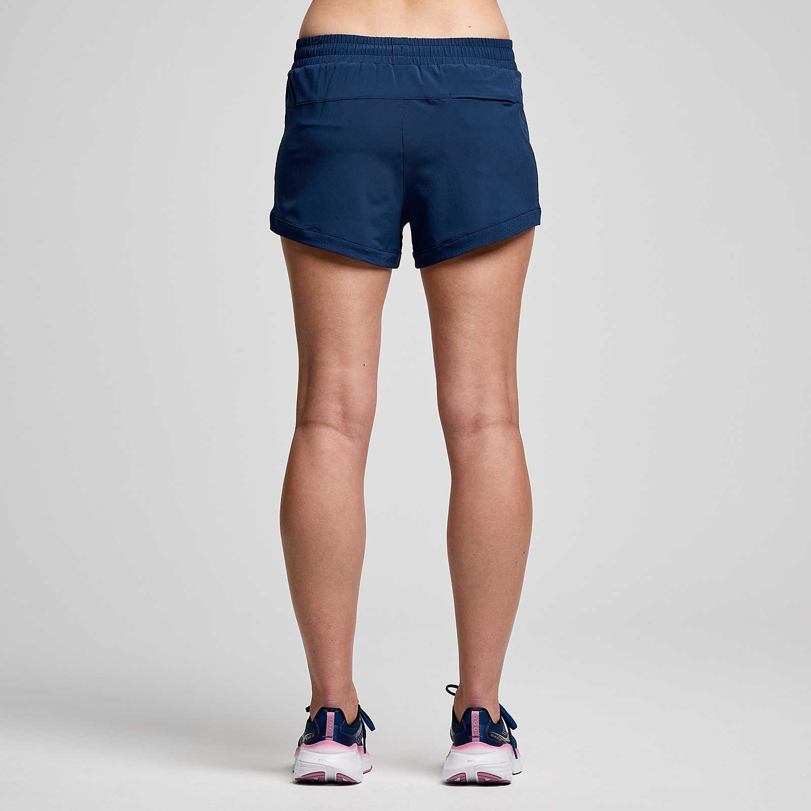 Outpace 3" Short - 4